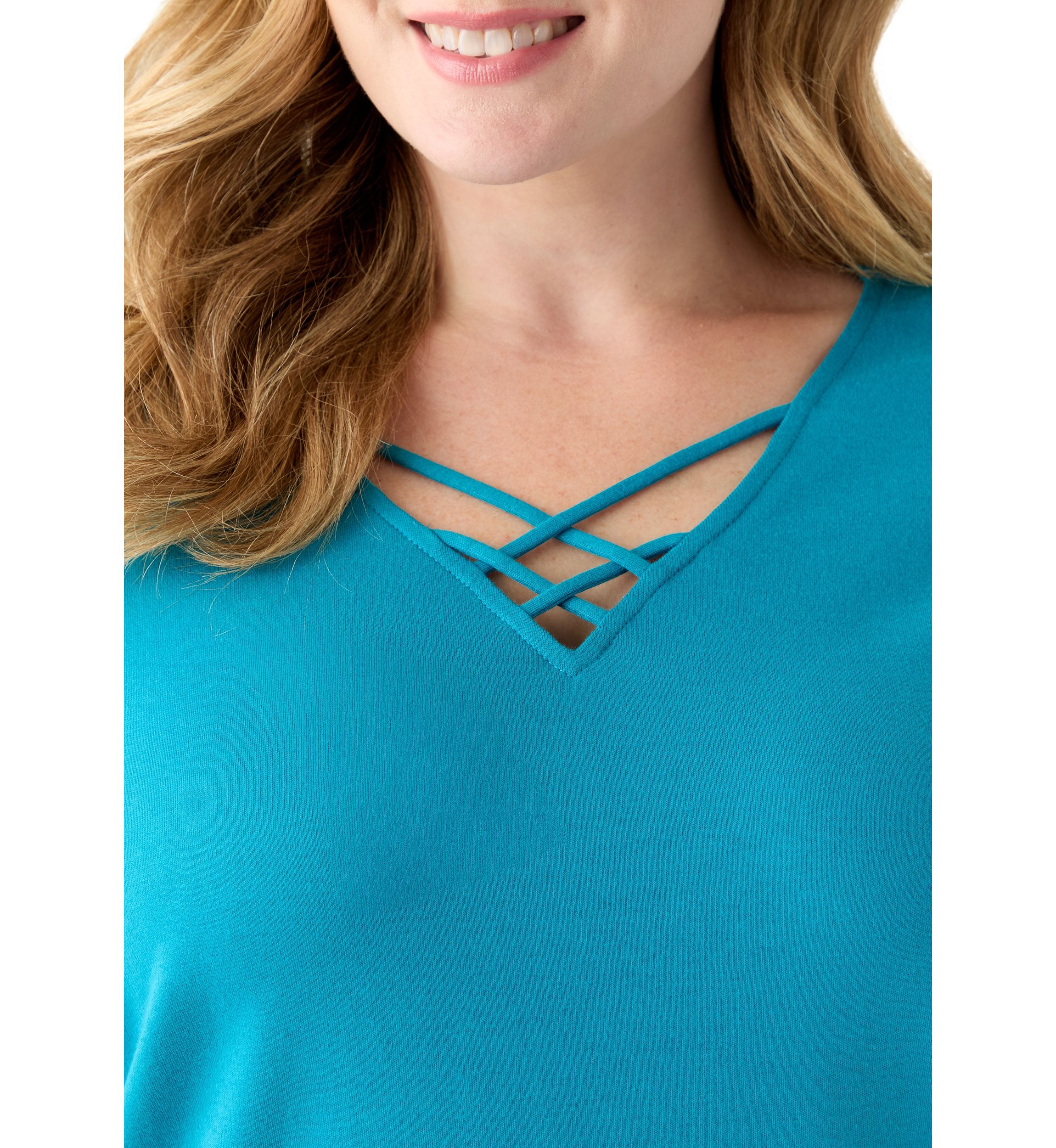 Plus Size Three Quarter Sleeve Neck Detail Solid Top