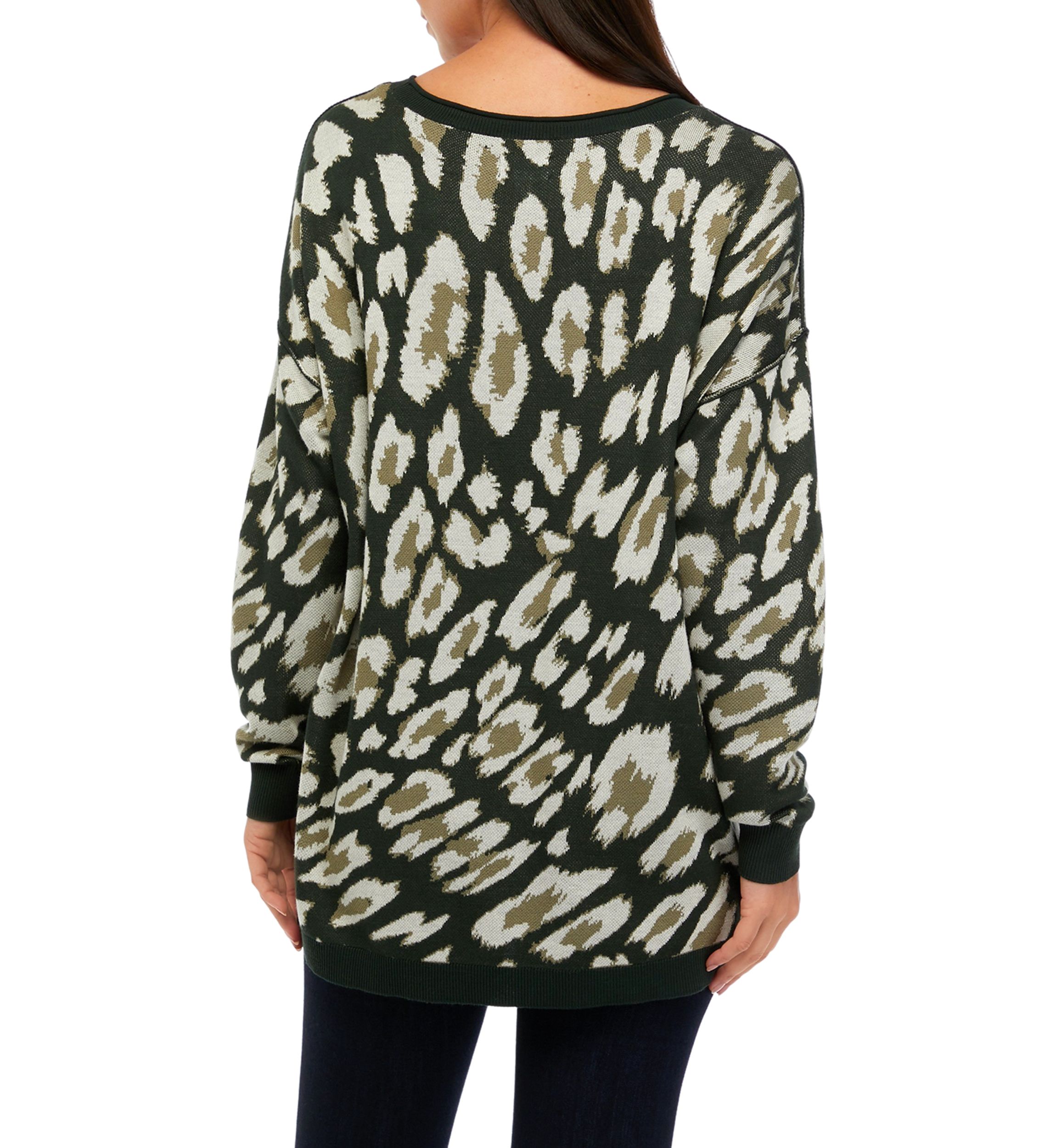 Petite Long Sleeve Crew Neck Pullover Jacquard Sweater