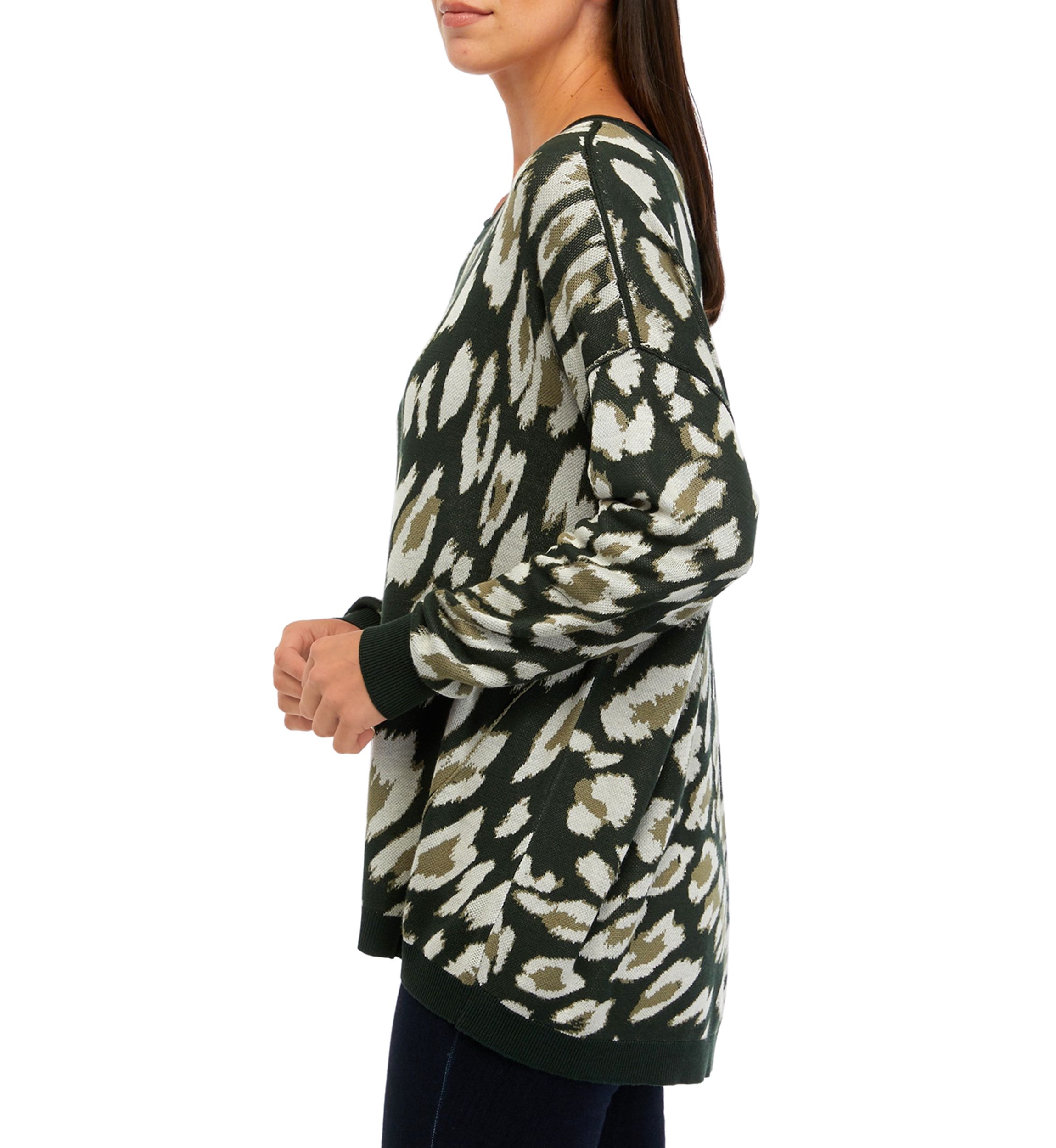 Petite Long Sleeve Crew Neck Pullover Jacquard Sweater