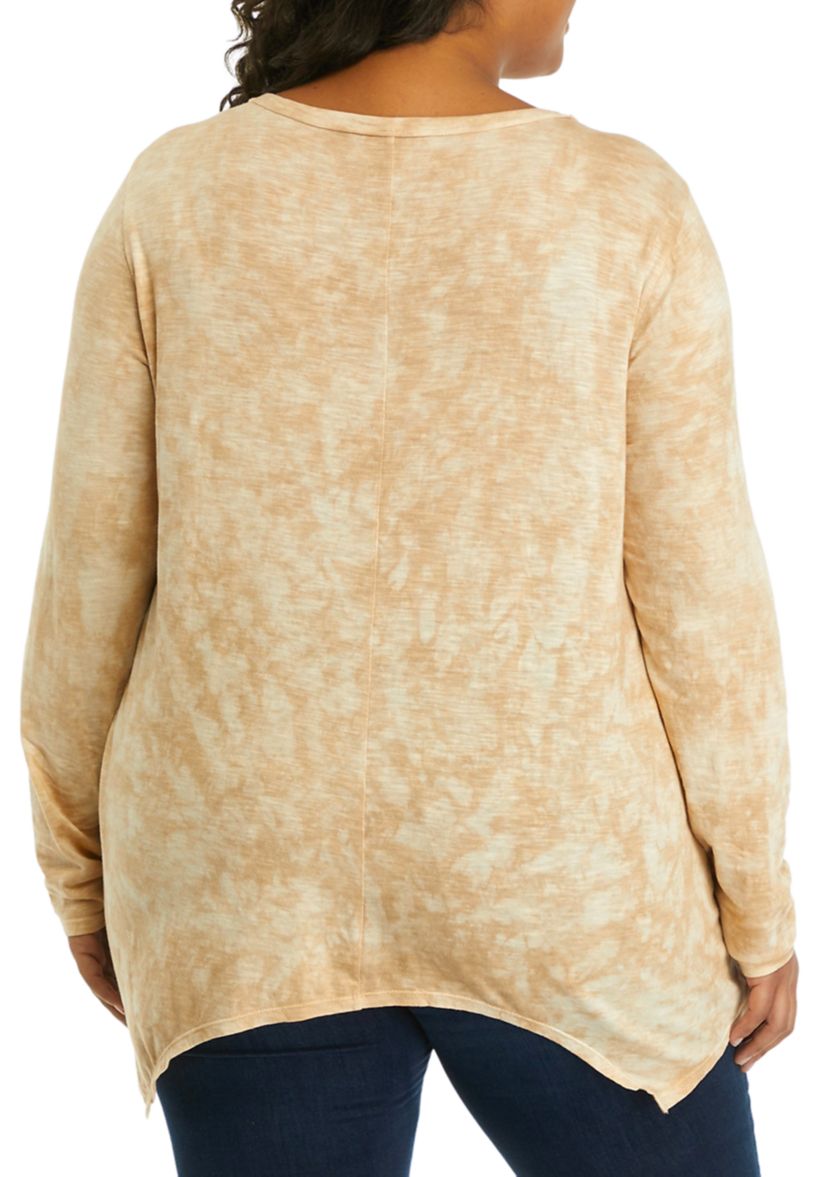 Plus Size Long Sleeve Scoop Neck Shark Bite Top