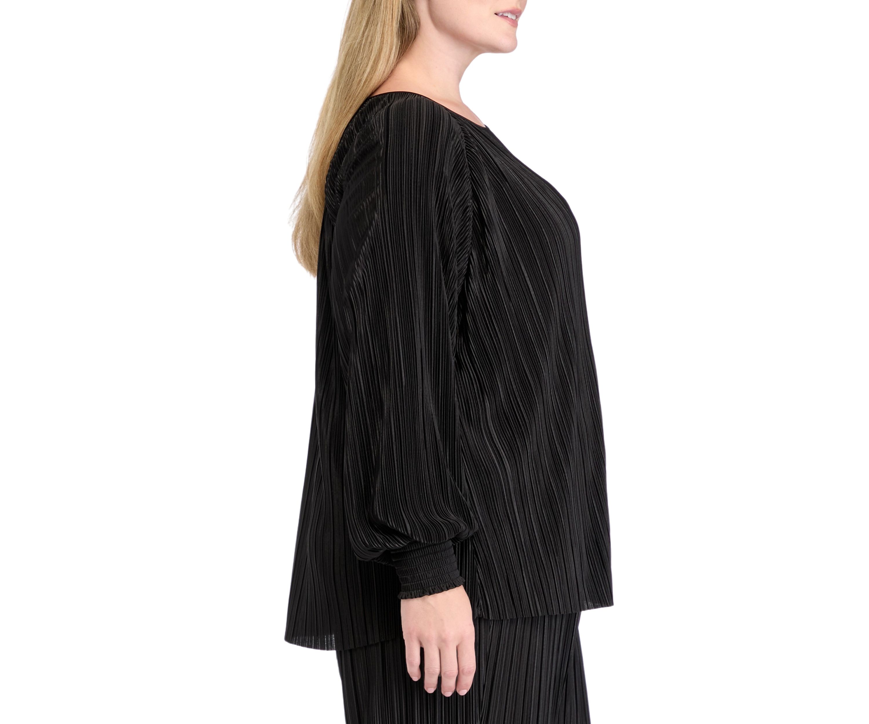 Plus Size Knit Plisse Blouse