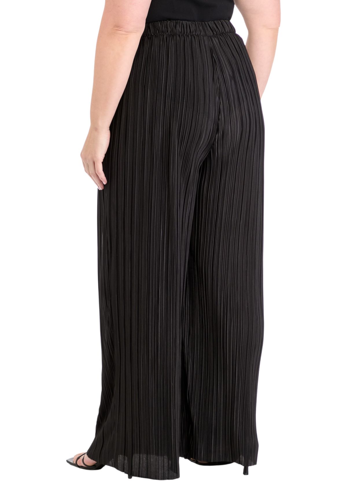 Plus Size Pleated Wide Leg Pants 