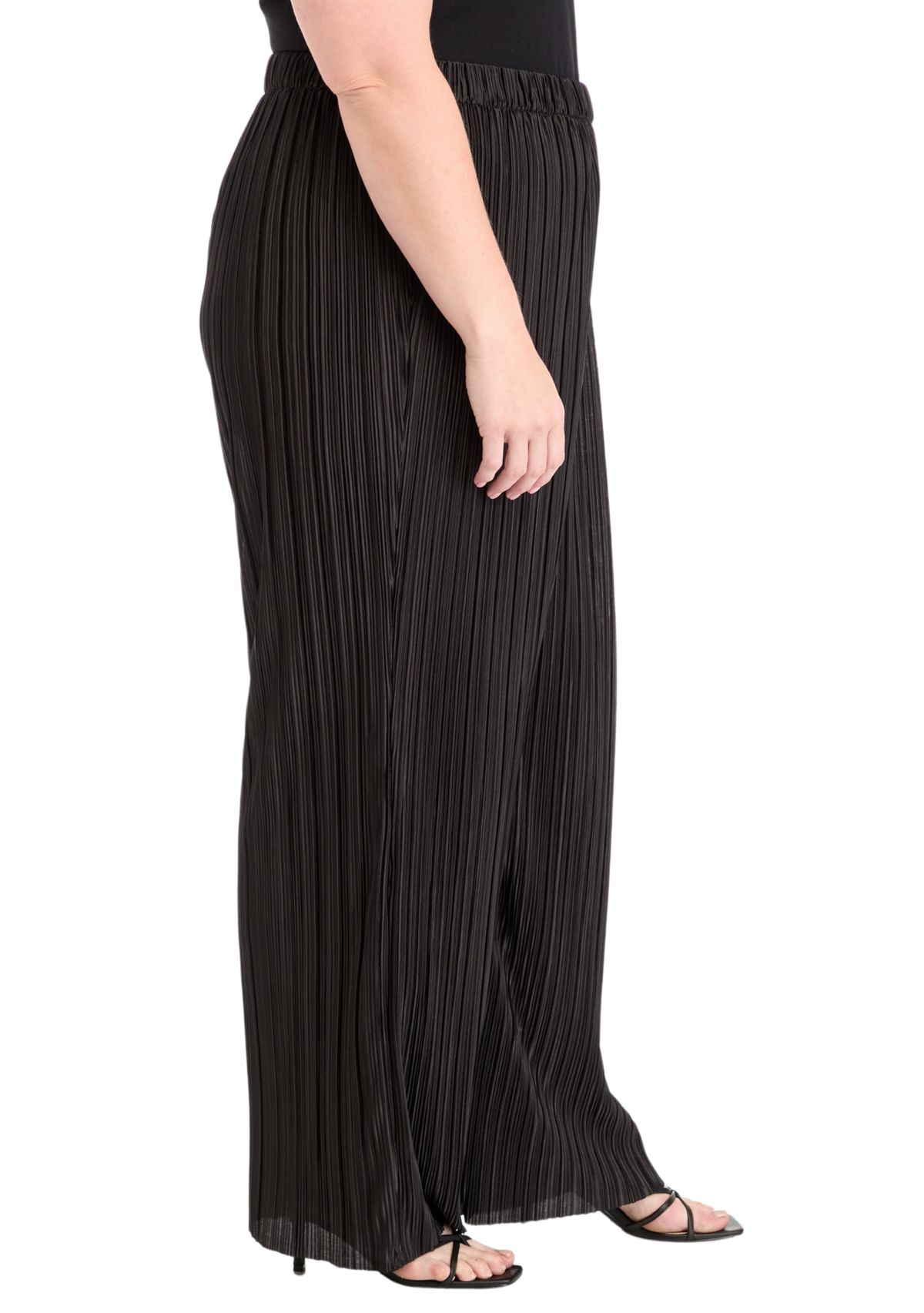 Plus Size Pleated Wide Leg Pants 