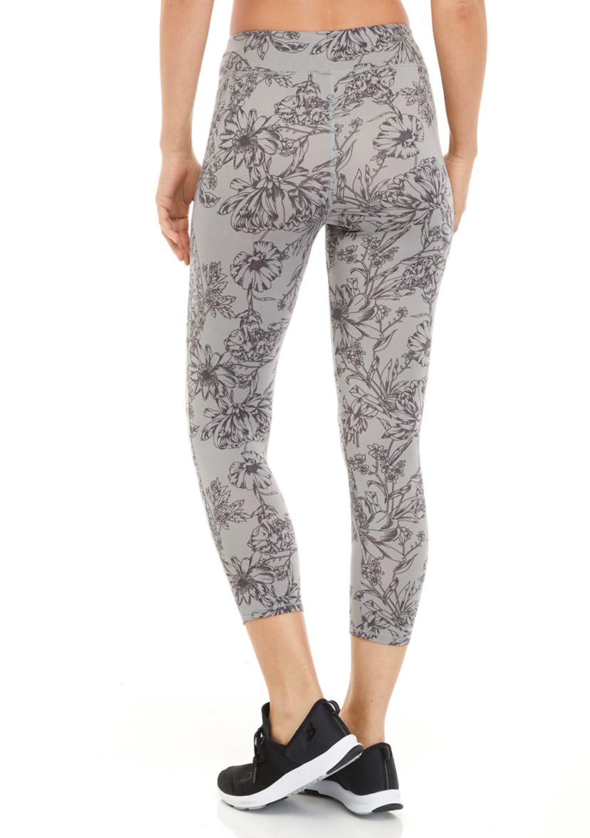 Studio Capri Yummy Leggings