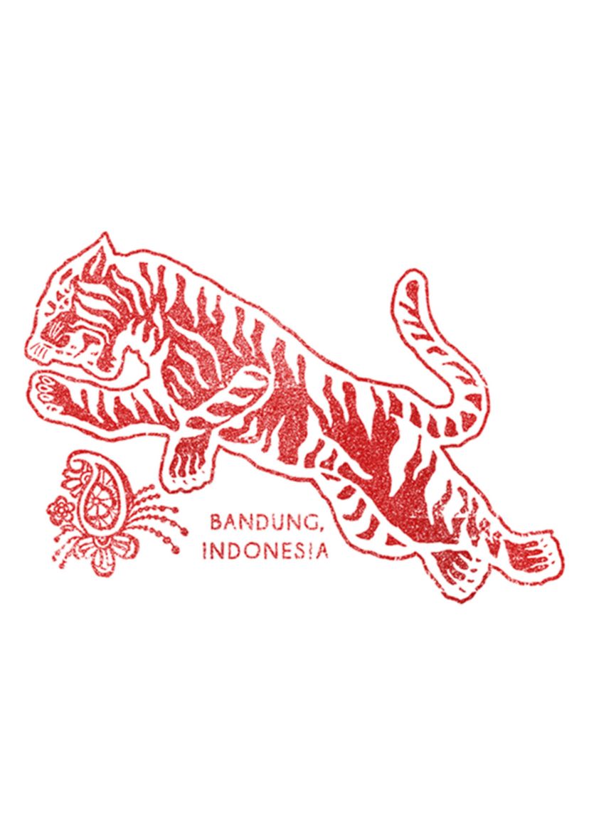 Tiger Jump Graphic T-Shirt