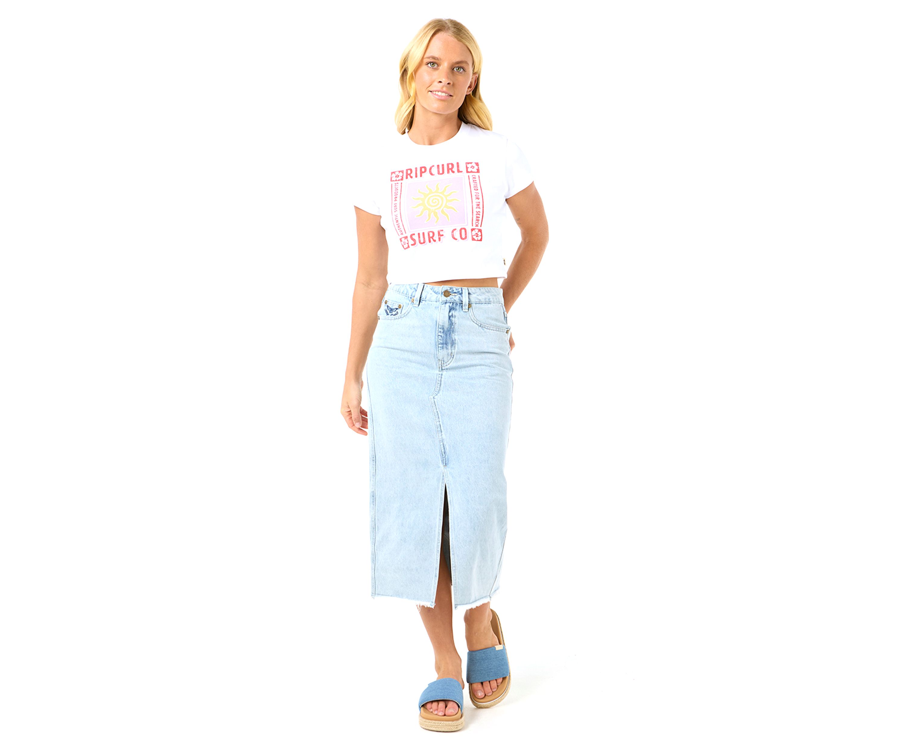 Cala Fitted Graphic T-Shirt