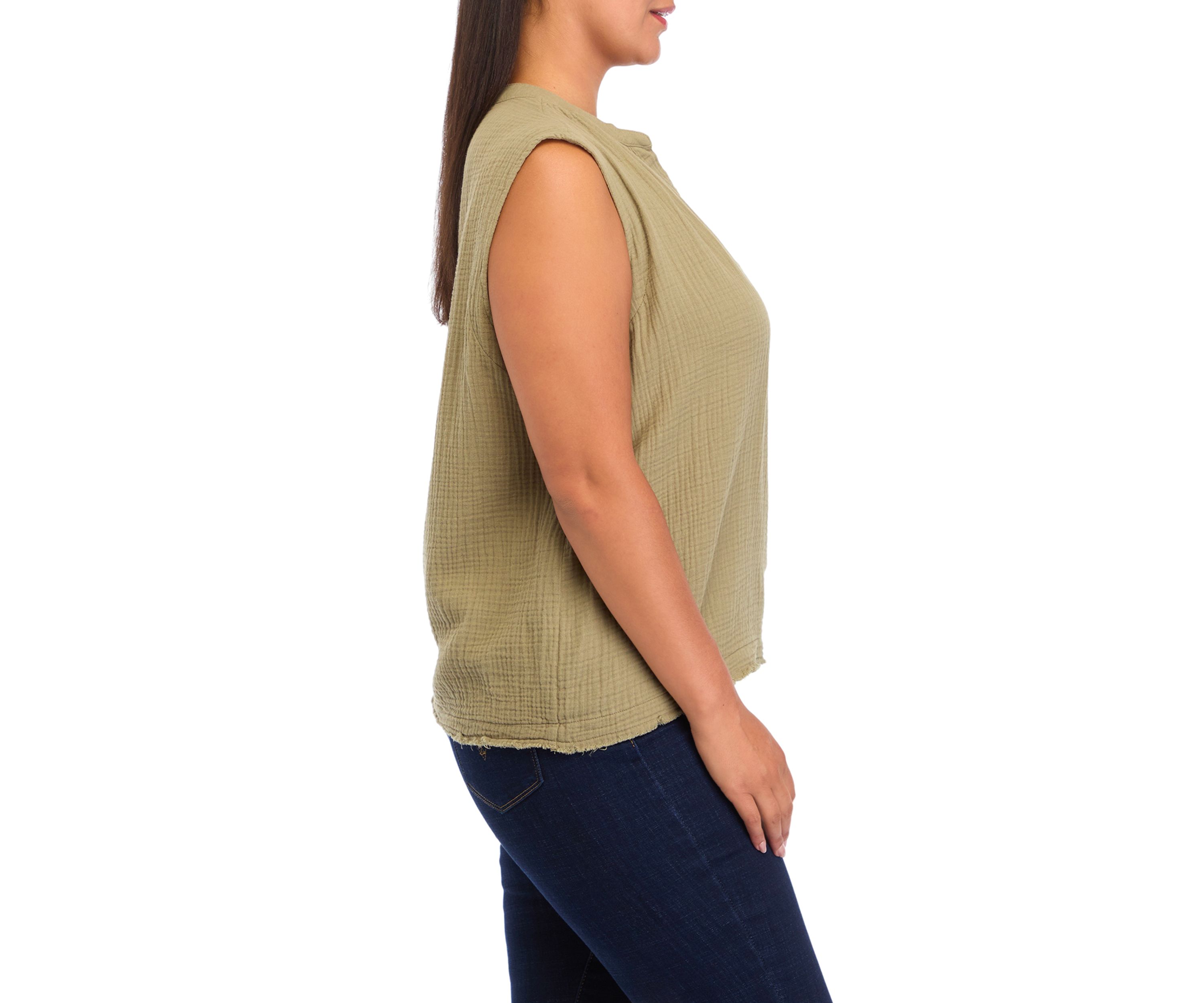 Plus Size Gauze Sleeveless Crop Top