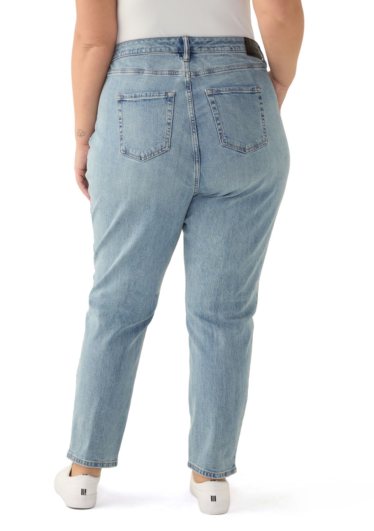 Plus Size High Rise Slim Straight Jeans
