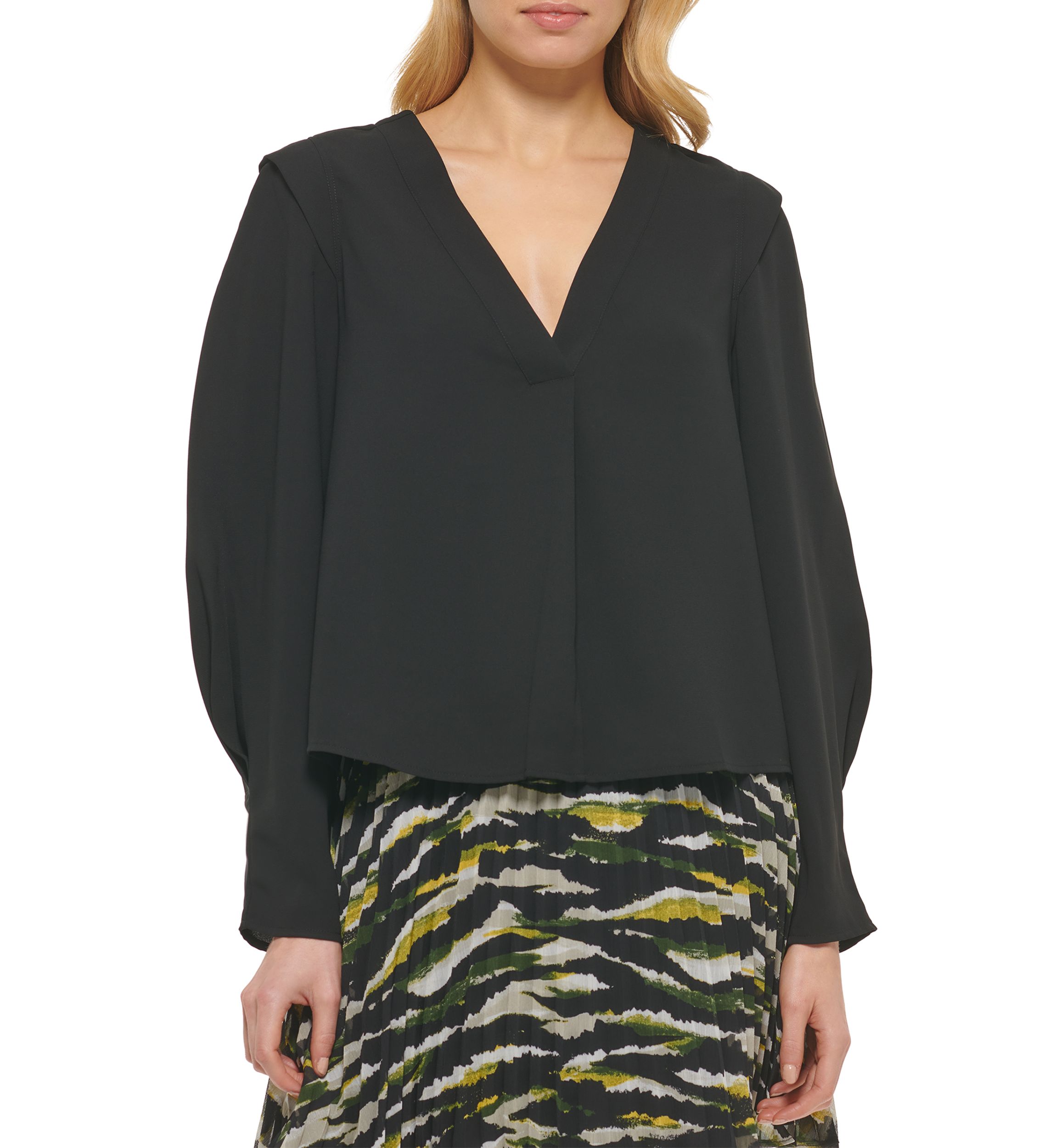 Womens Long Sleeve Cropped V-Neck Blouse