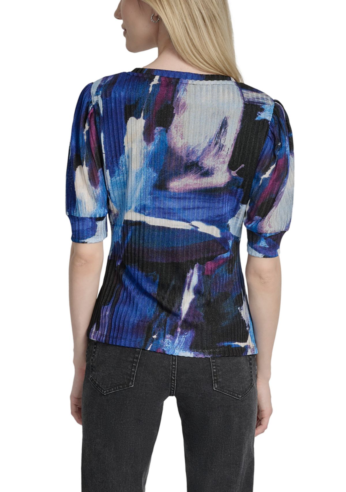 Womens Short Sleeve V-Neck Ruch Brushstroke Print Knit Top