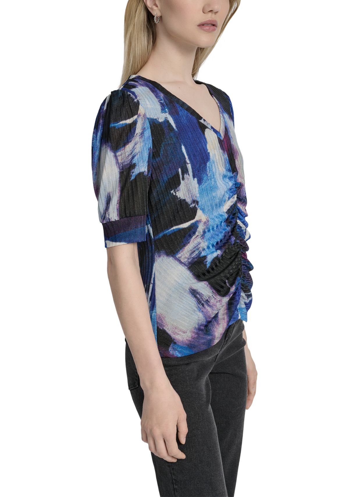 Womens Short Sleeve V-Neck Ruch Brushstroke Print Knit Top