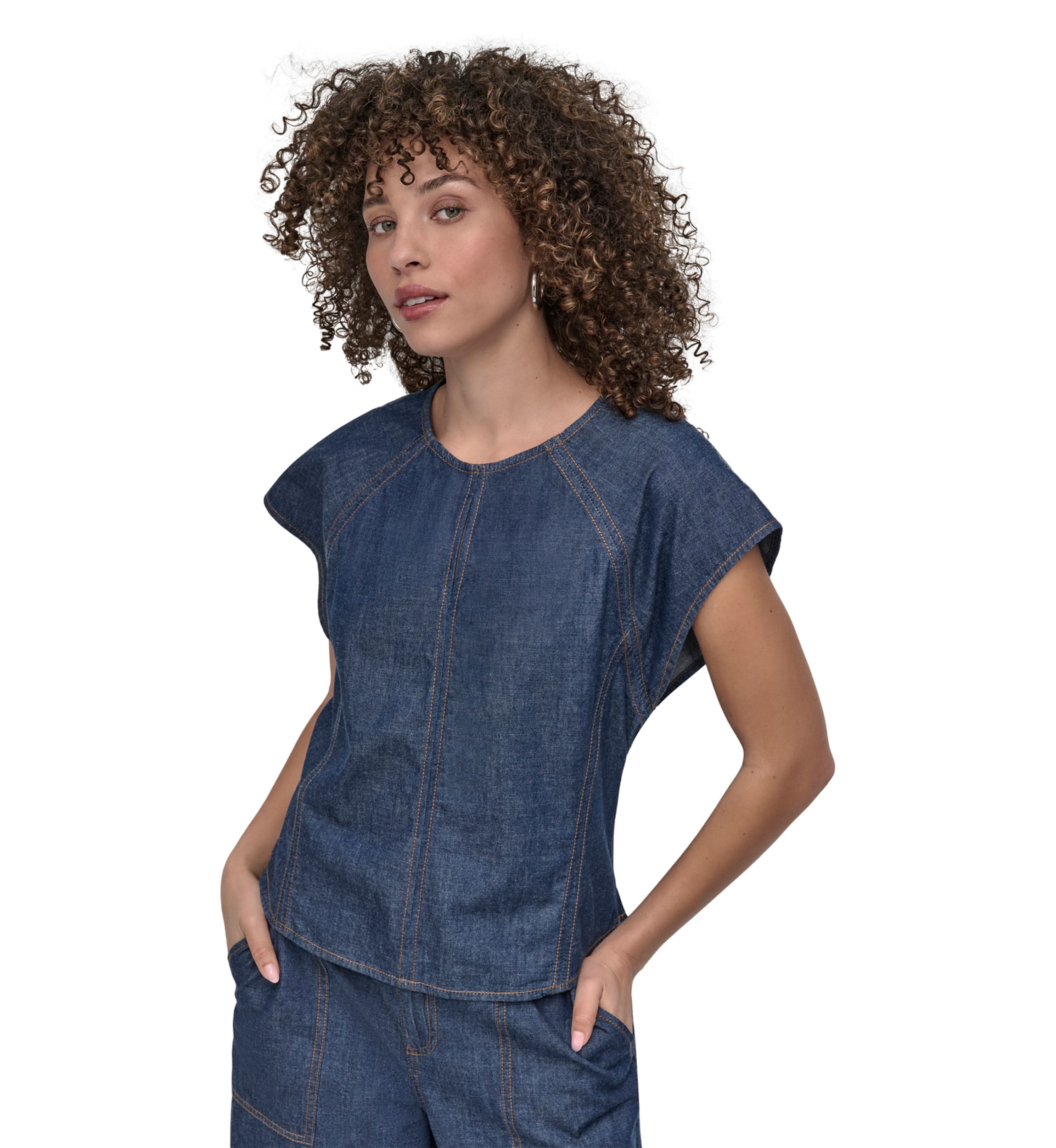 Womens Flutter Sleeve Keyhole Chambray Top
