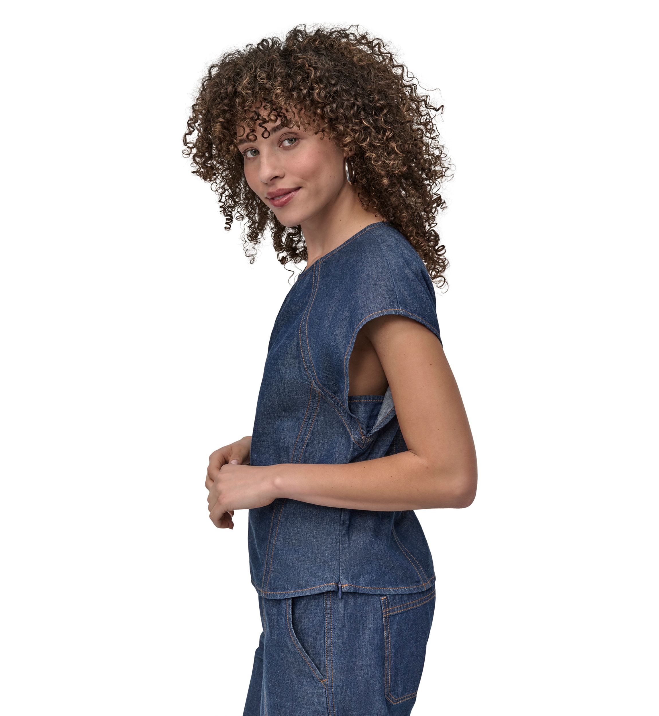 Womens Flutter Sleeve Keyhole Chambray Top