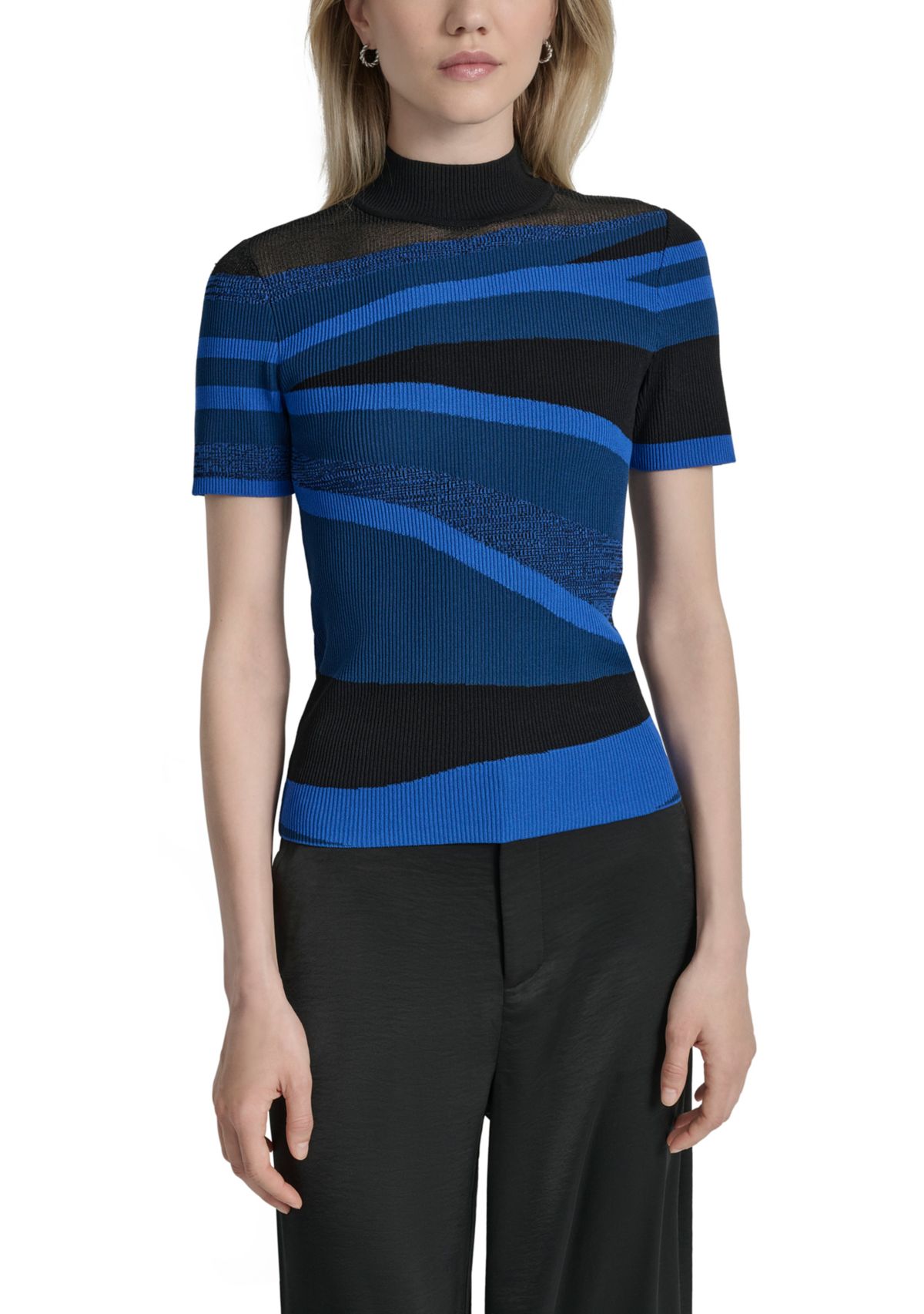 Womens Short Sleeve Mock Neck Swirl Sweater