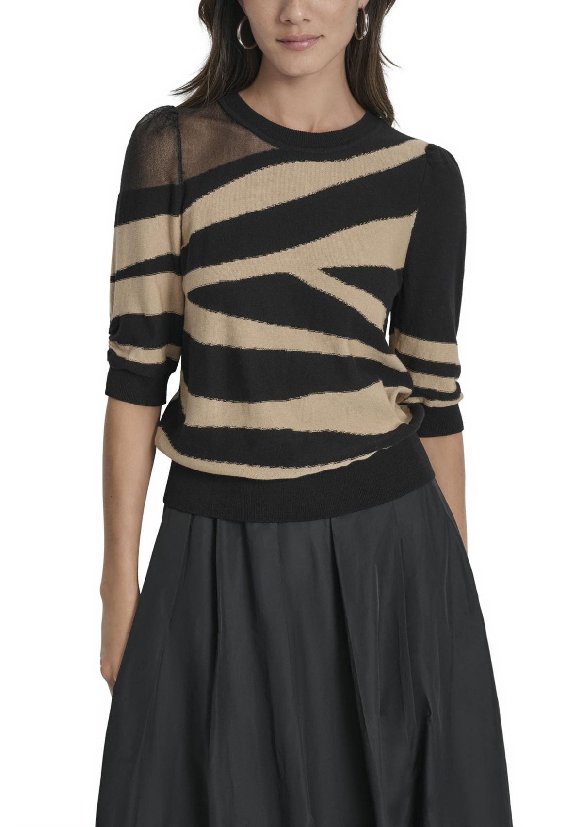 Womens Short Sleeve Crew Neck Patterned Shirt