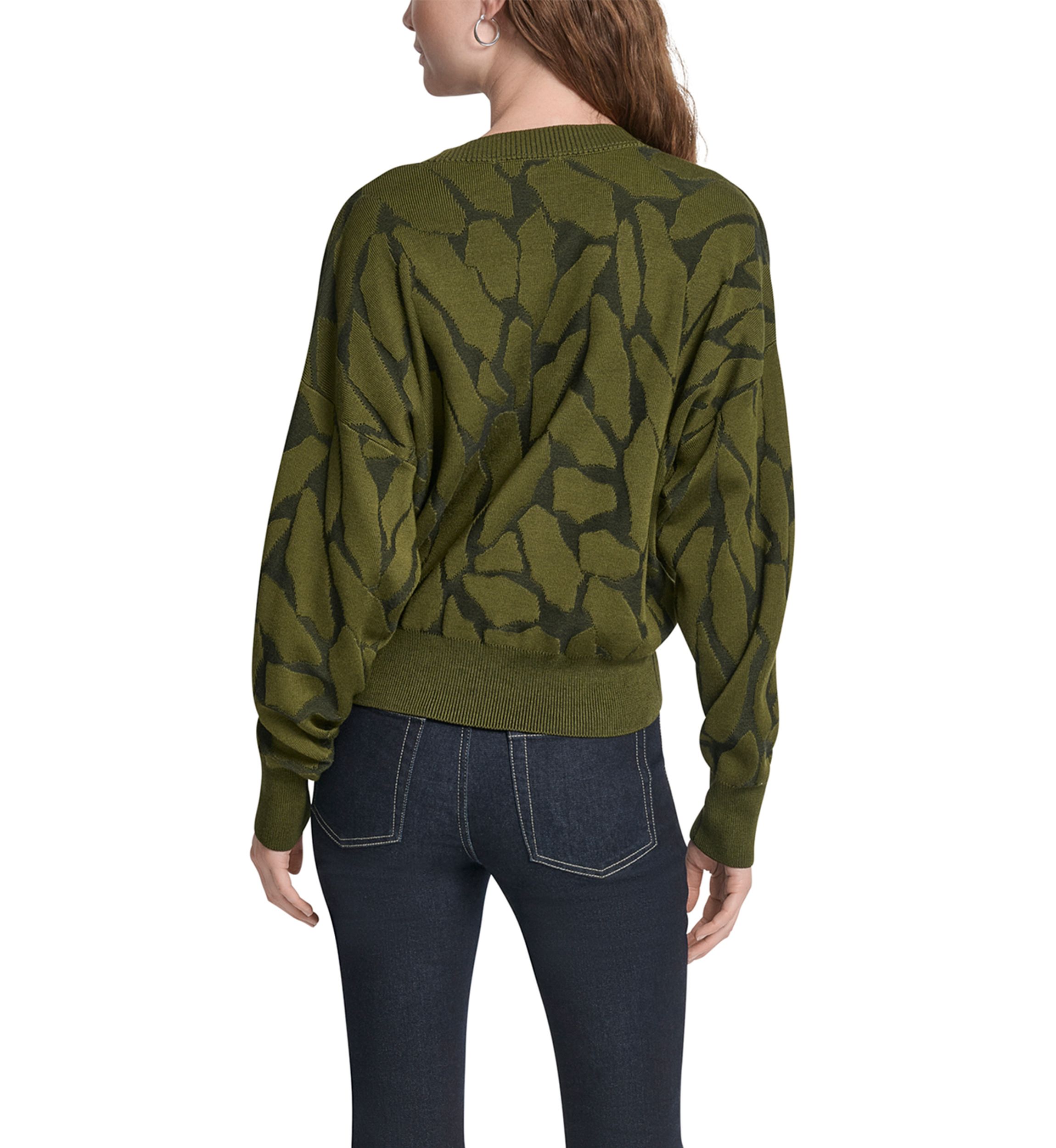 Womens Long Sleeve Textured V-Neck Sweater 