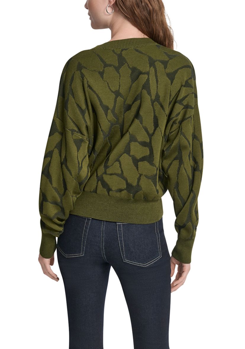 Womens Long Sleeve Textured V-Neck Sweater 