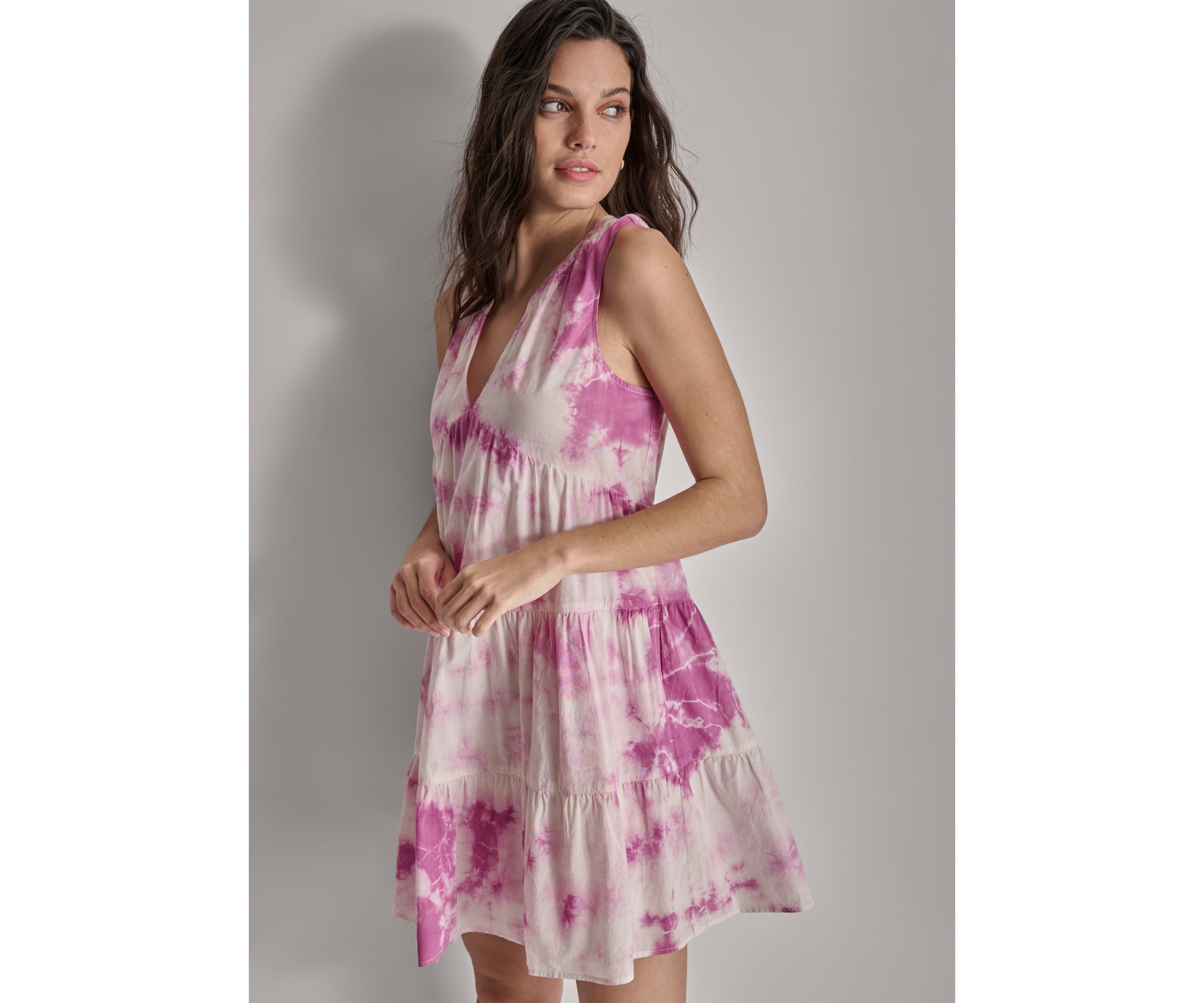 Womens Sleeveless Tiered V-Neck Dress
