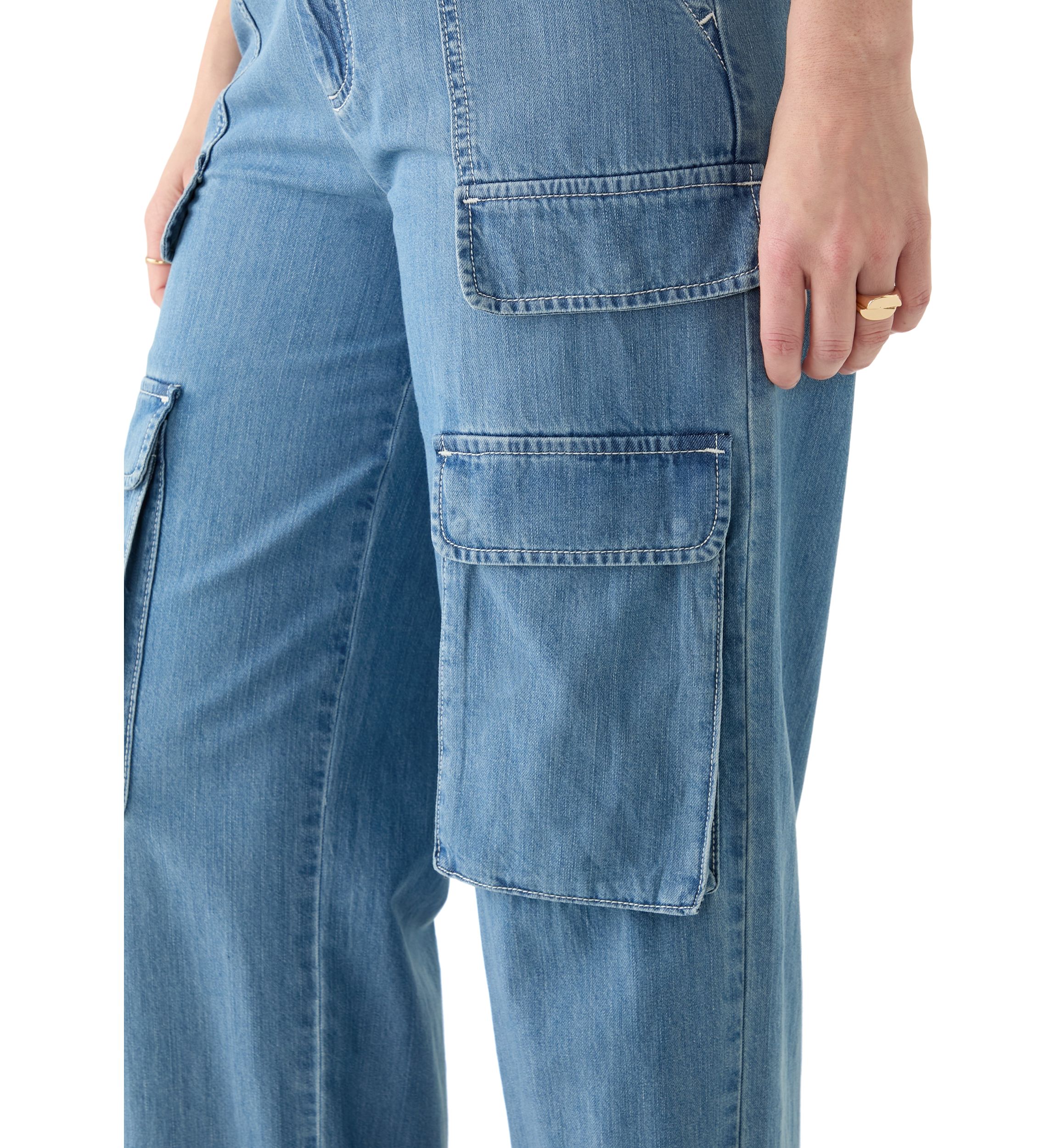 Womens Wide Leg Cargo Jeans