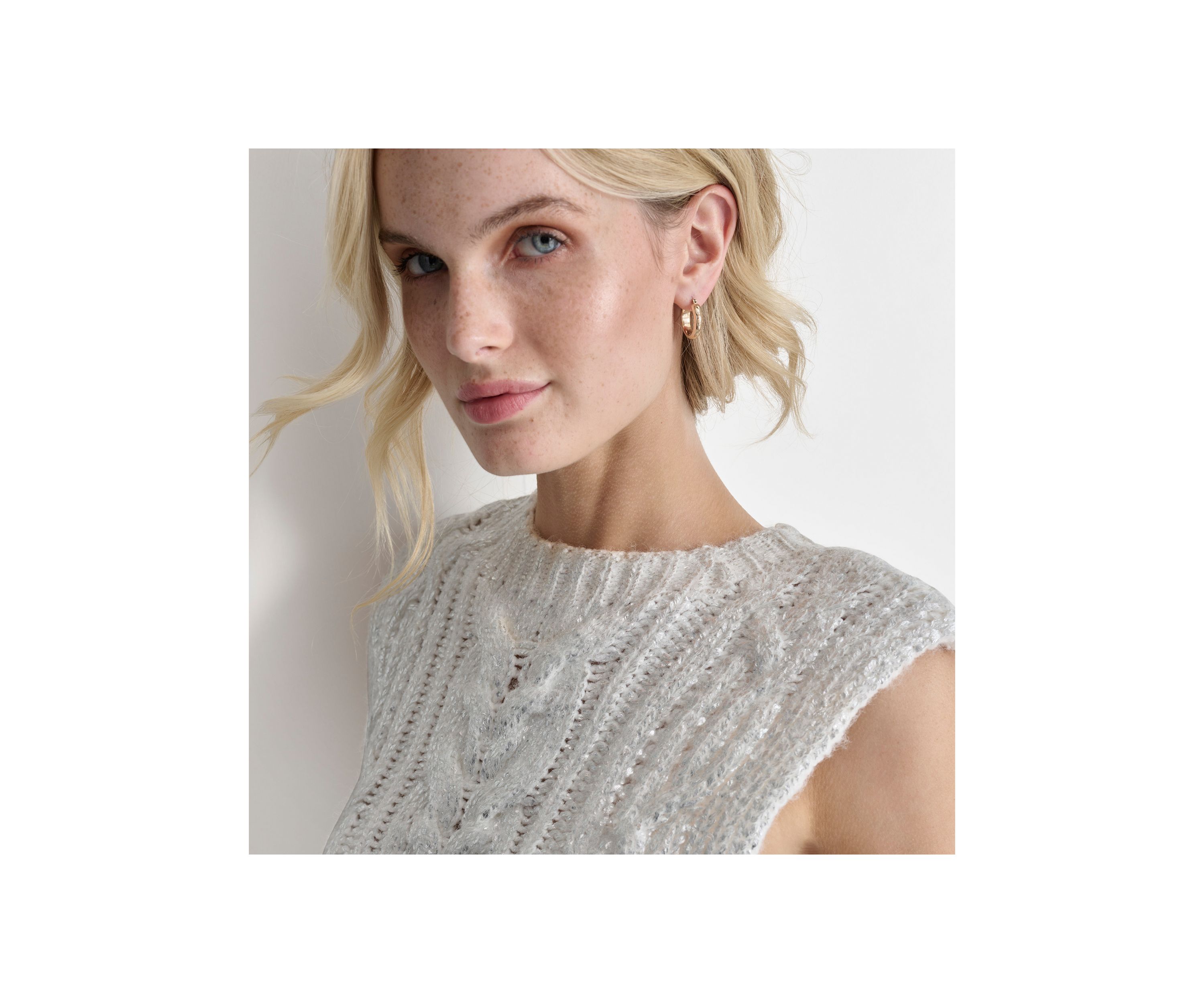 Womens Sleeveless Foil Cable Sweater