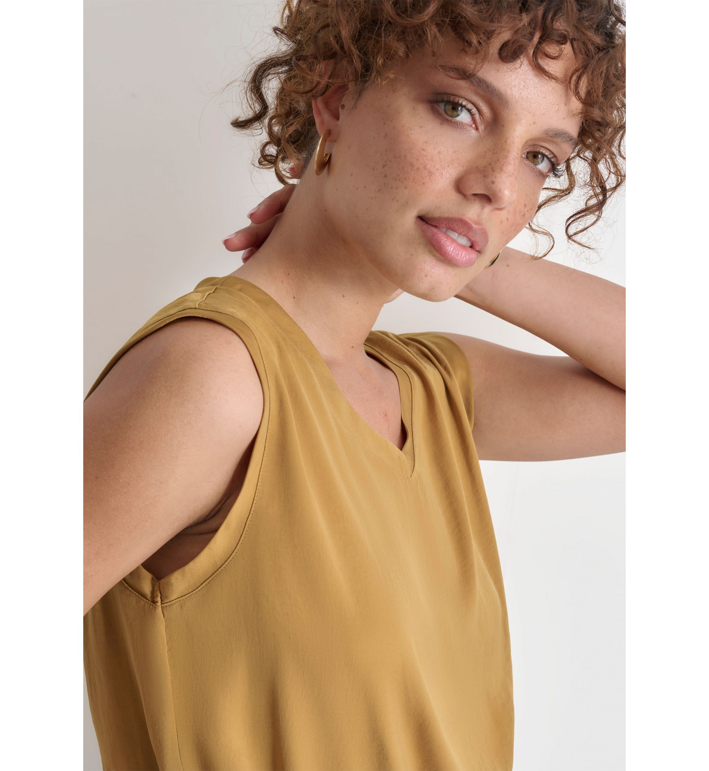 Womens Sleeveless Tie Waist Blouse