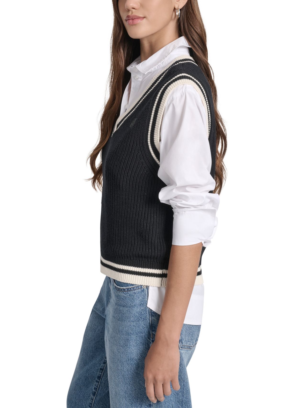 Womens V-Neck Tipped Sleeveless Sweater