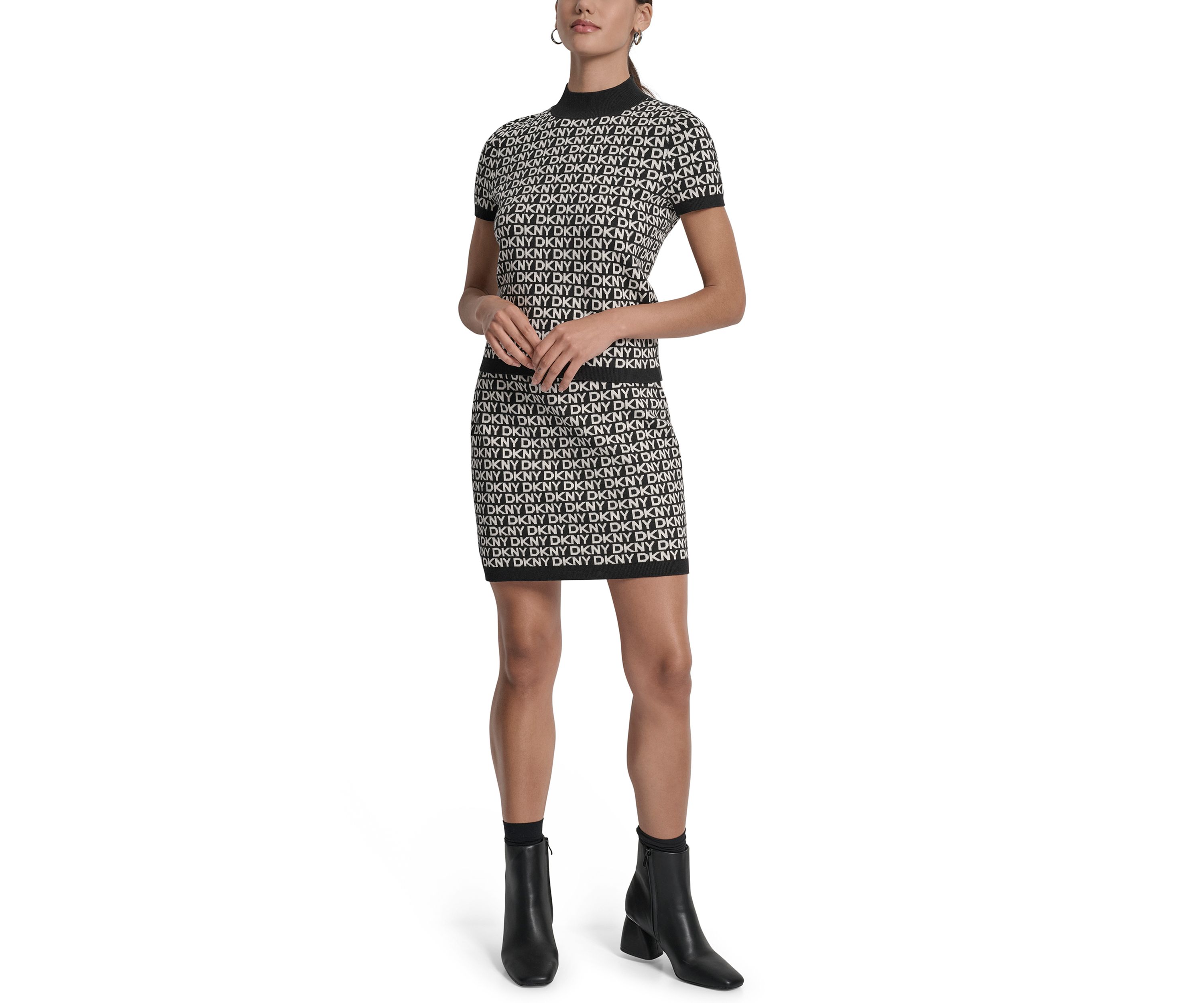 Womens Logo Jacquard Short Sleeve Mock Neck  Top