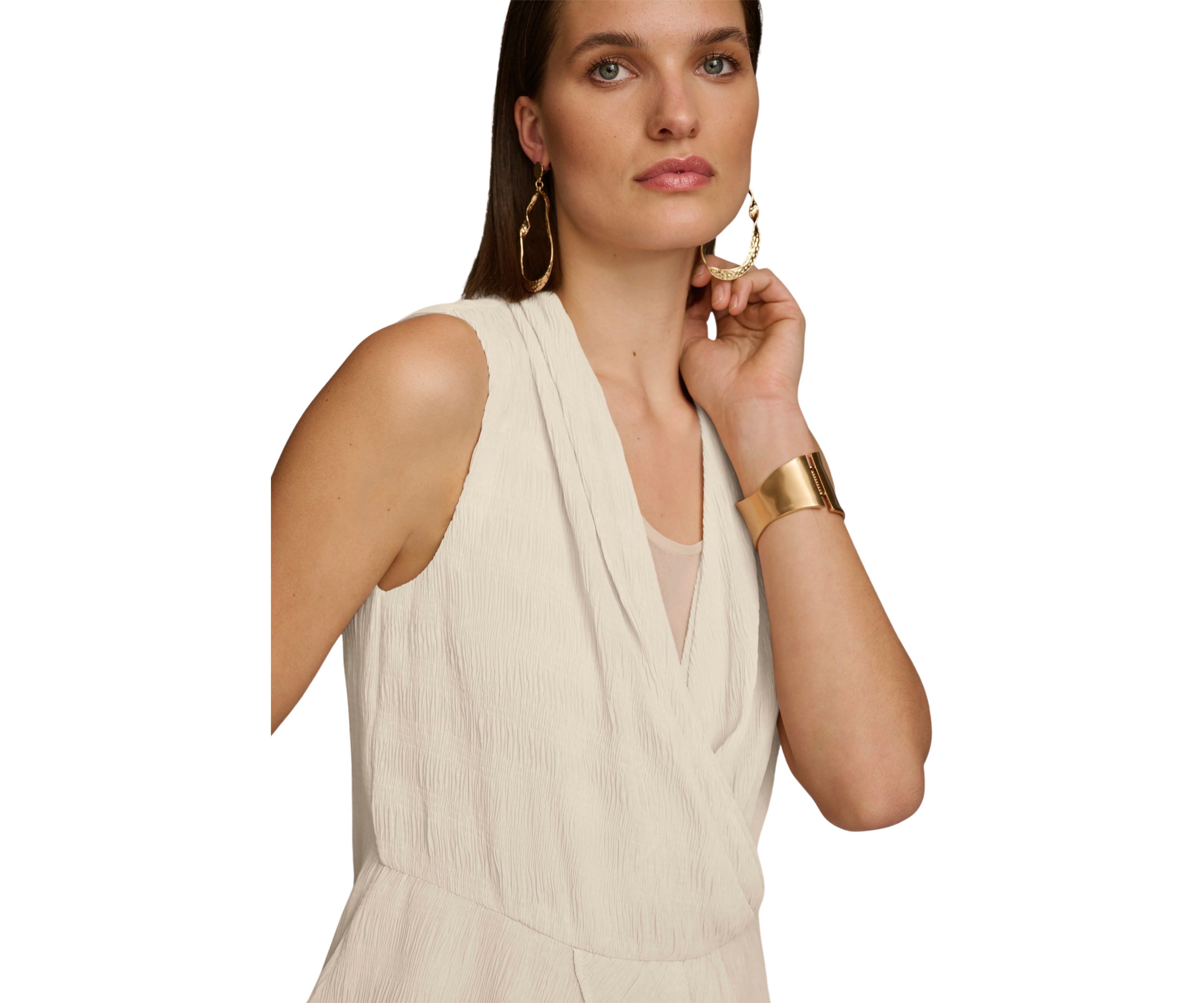 Womens Sleeveless Textured Crepe Peplum Blouse