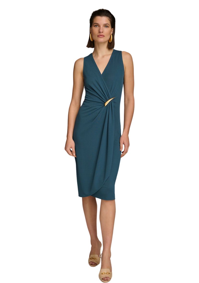 Womens Sleeveless Solid Knit Dress