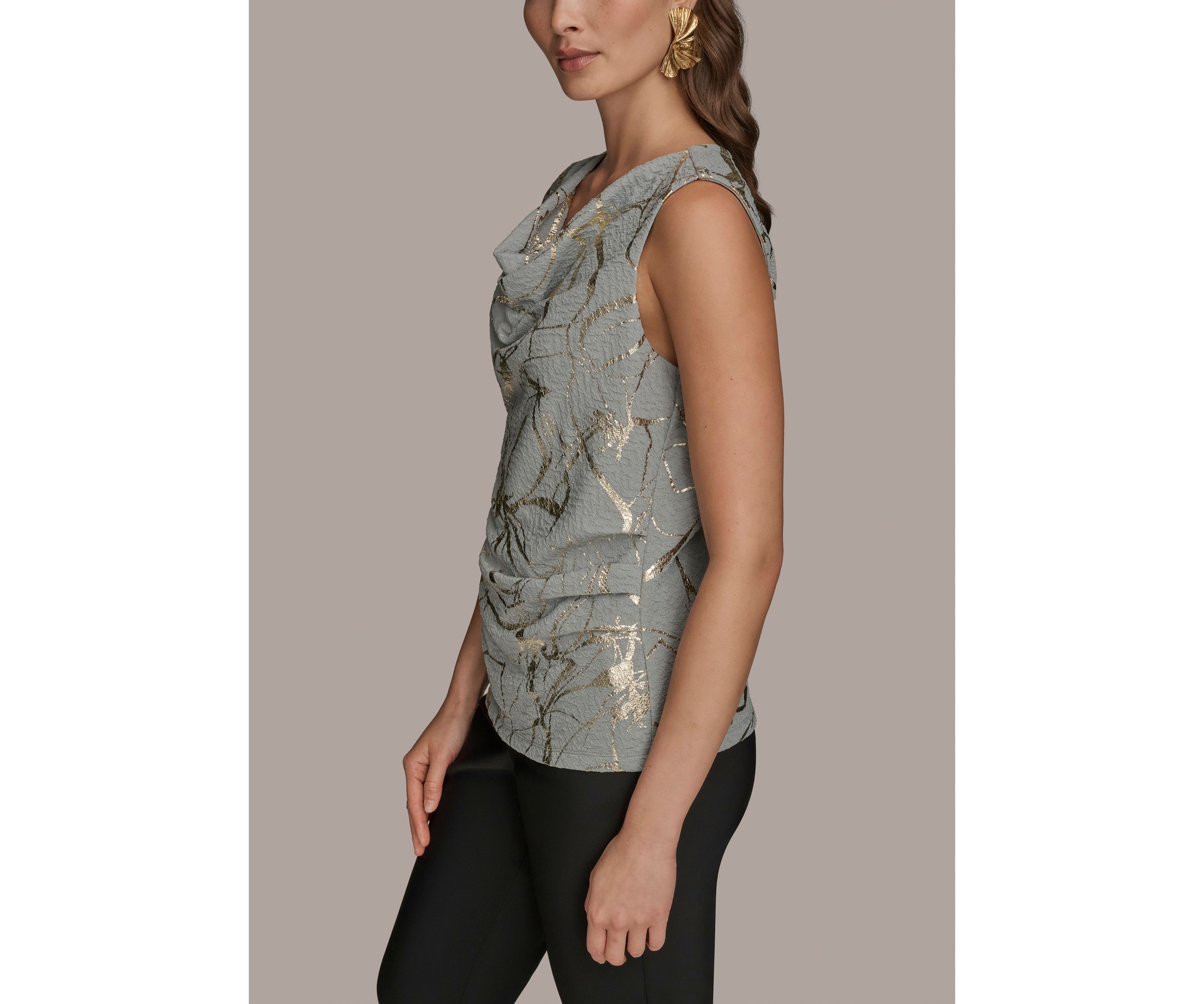 Womens Sleeveless Metallic Knit Blouse