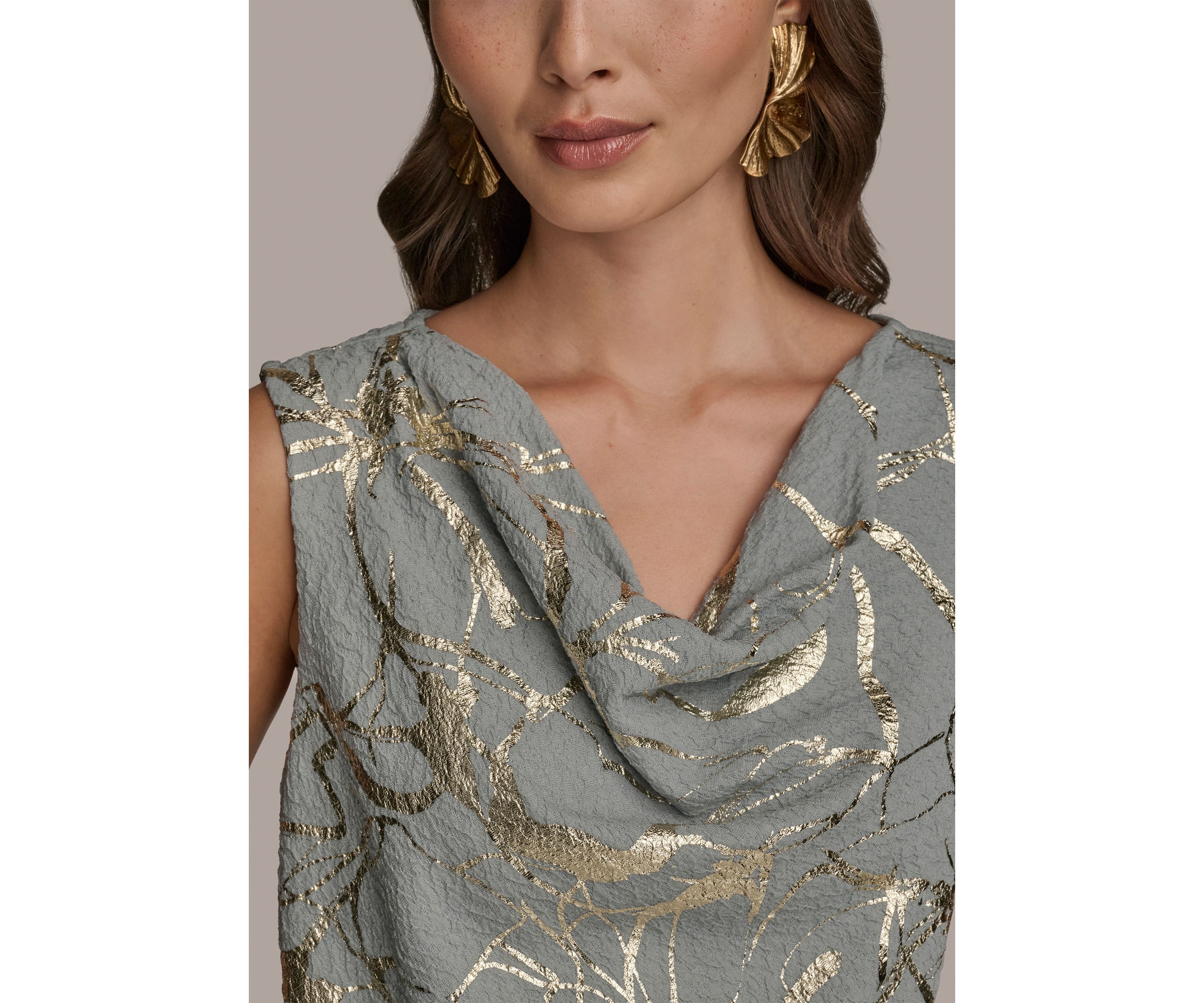 Womens Sleeveless Metallic Knit Blouse