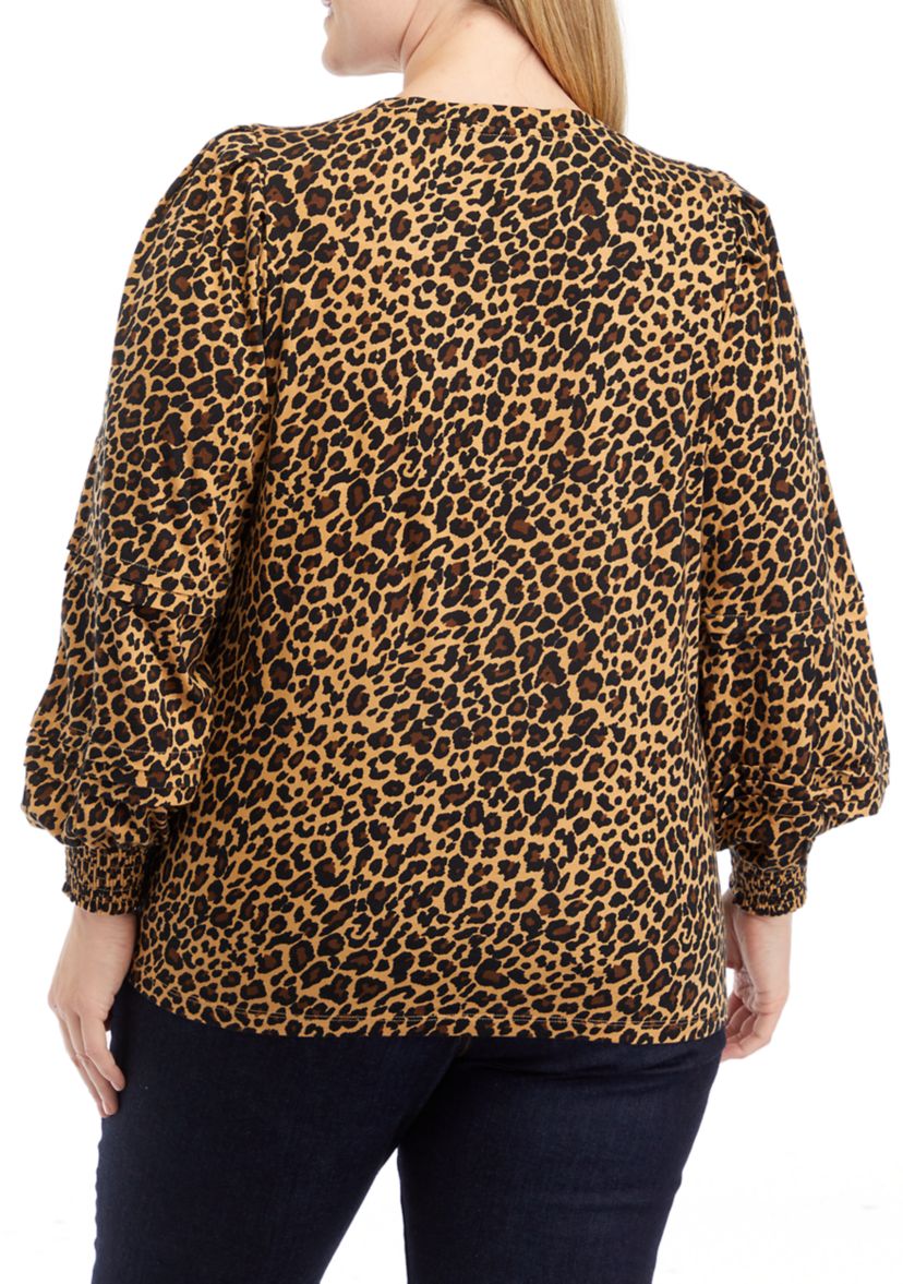 Plus Size Animal Print Pintuck Top 