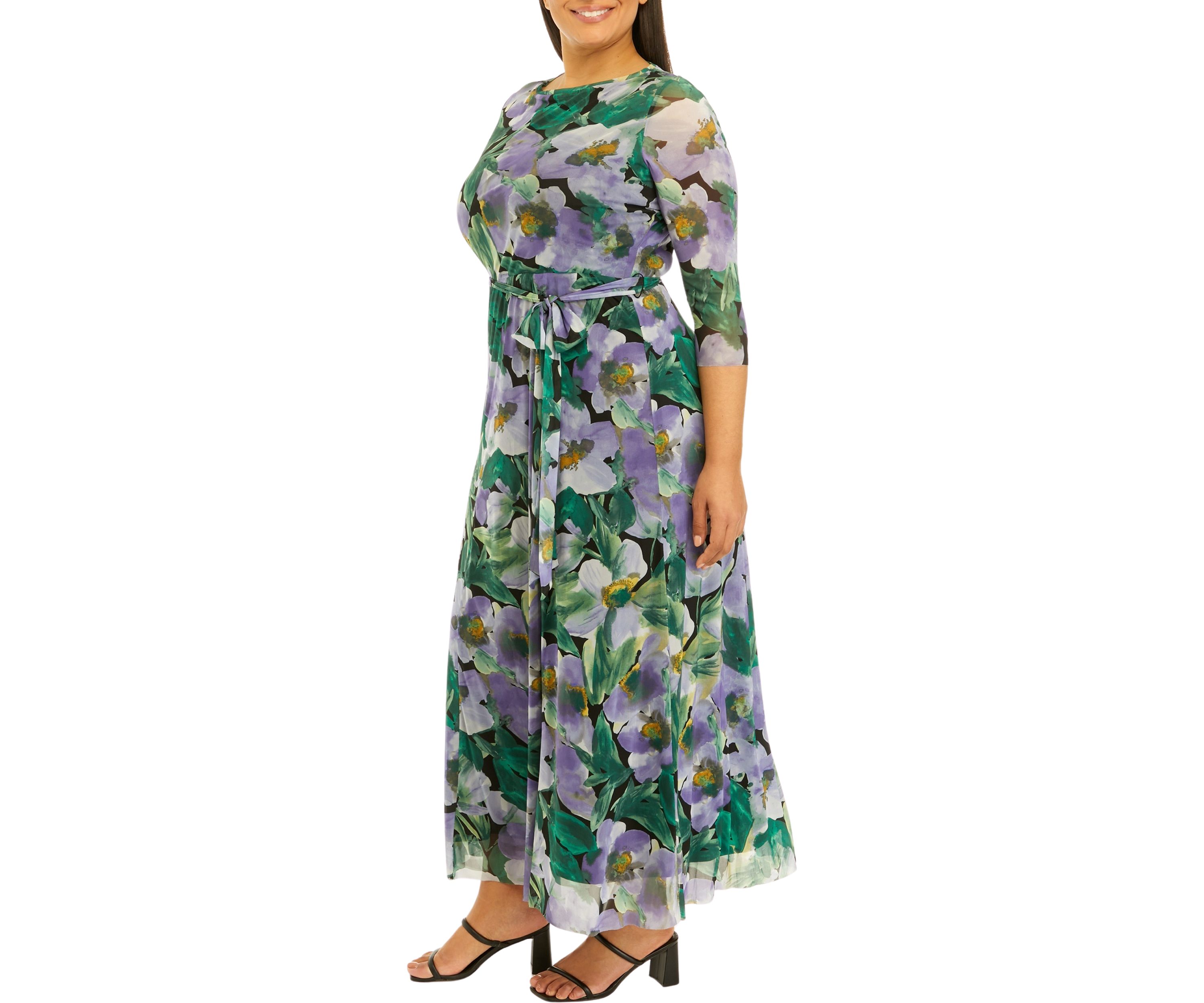 Plus Size Printed Mesh 3/4 Sleeve Maxi Dress
