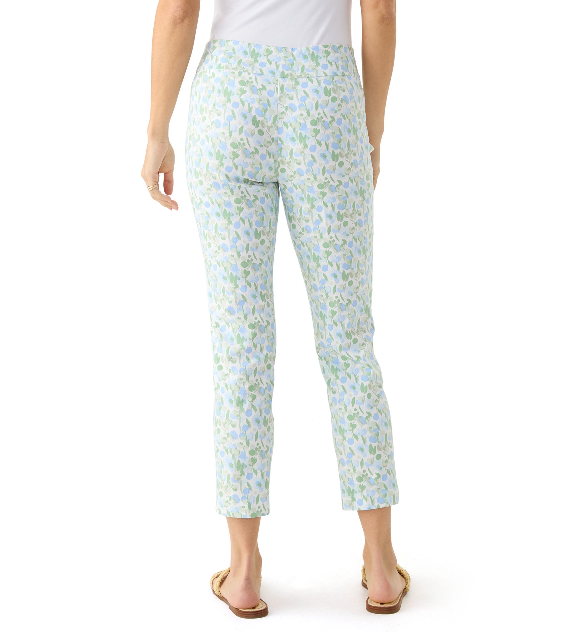 Womens Millennium Pintuck Capri Pants 