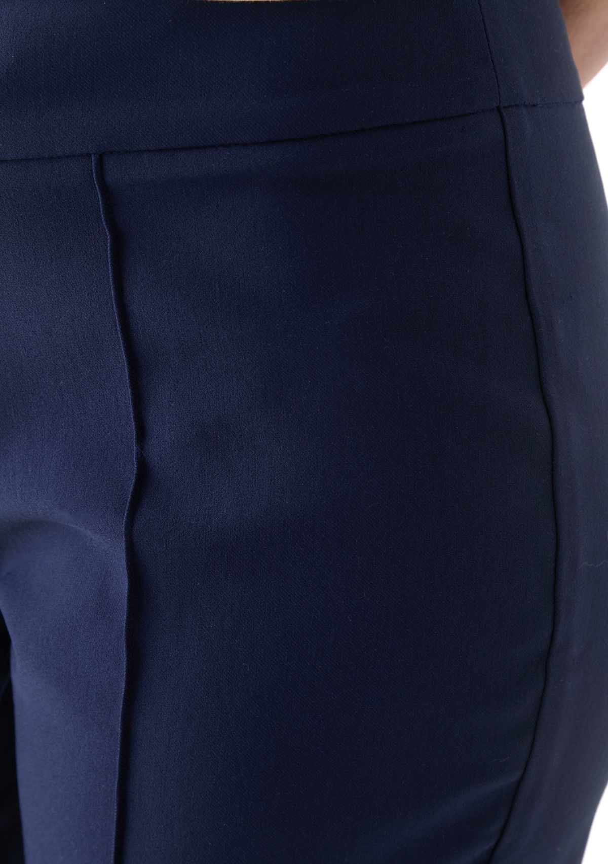 Womens Millennium Pintuck Capri Pants