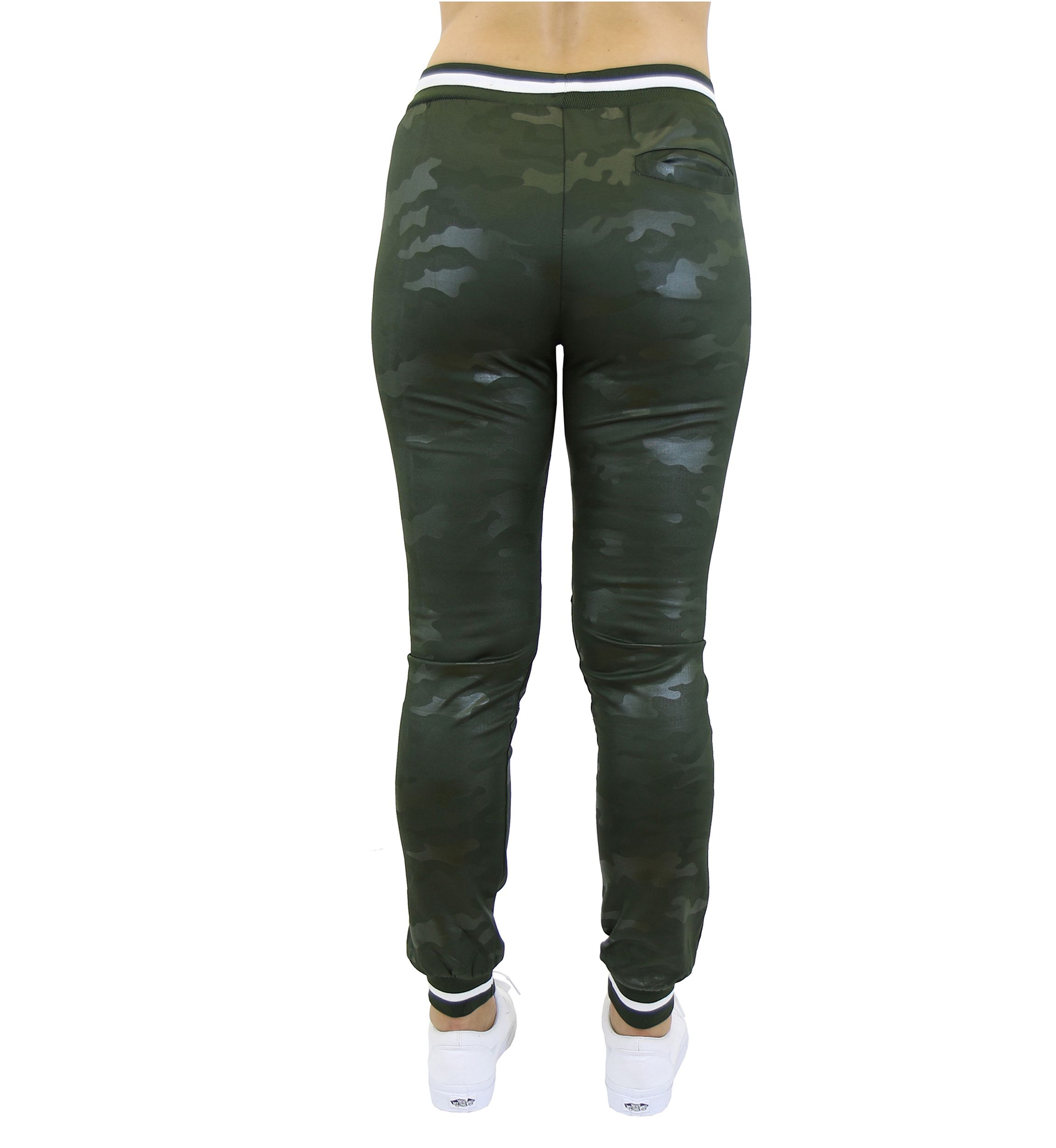 Womens Loose Fit Camo Tech Stretch Joggers