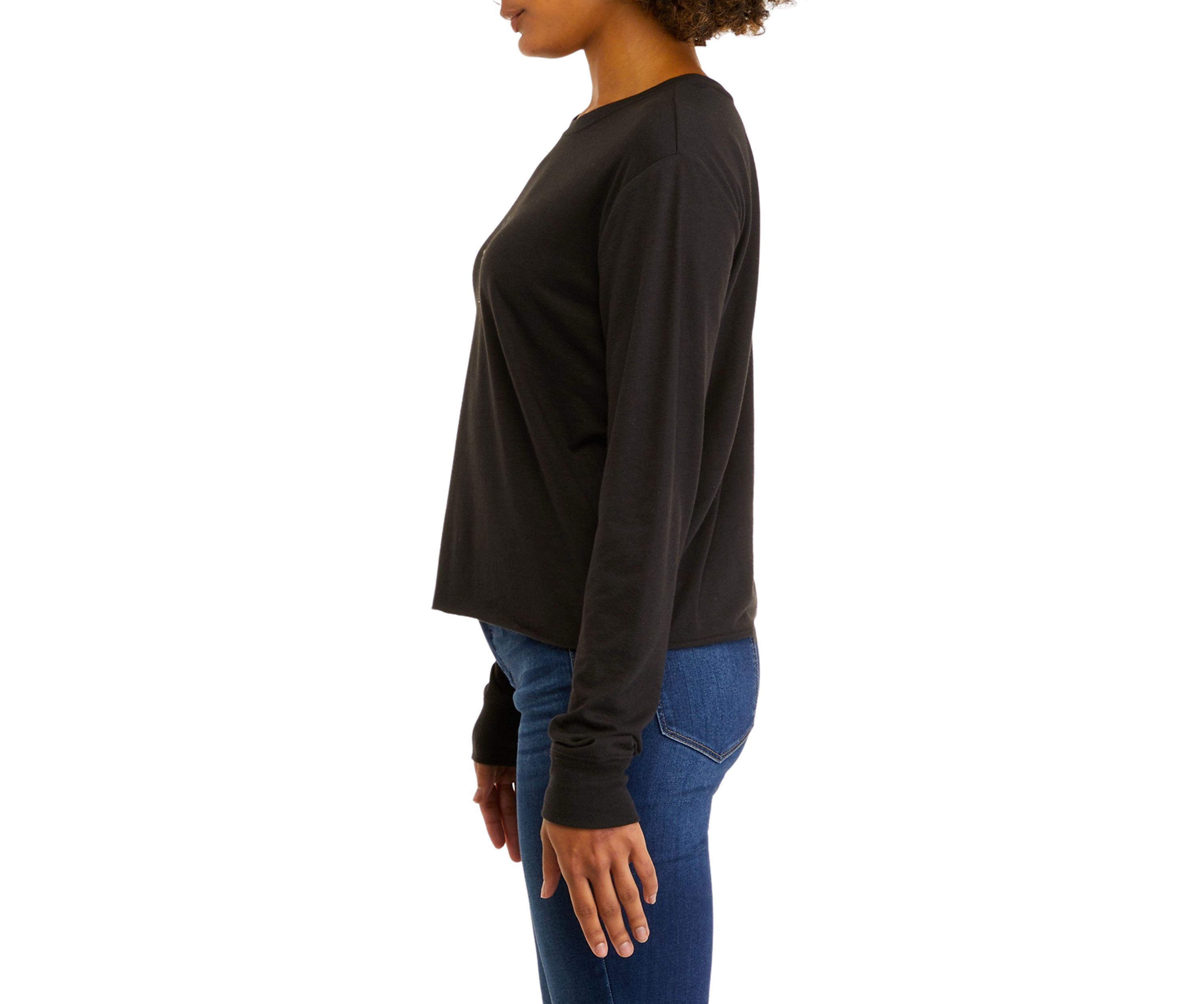 Juniors Long Sleeve Boxy Graphic T-Shirt