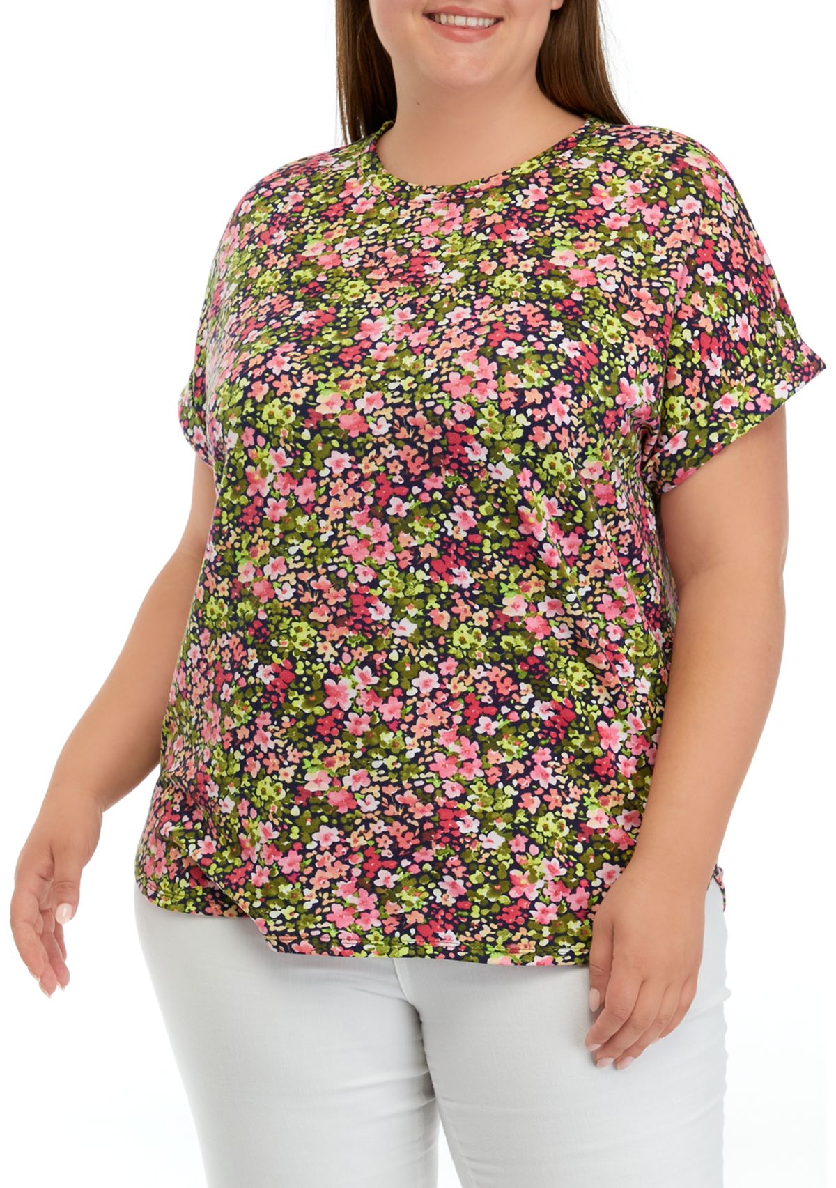 Plus Size Cuff Short Sleeve Smile Hem Shirt