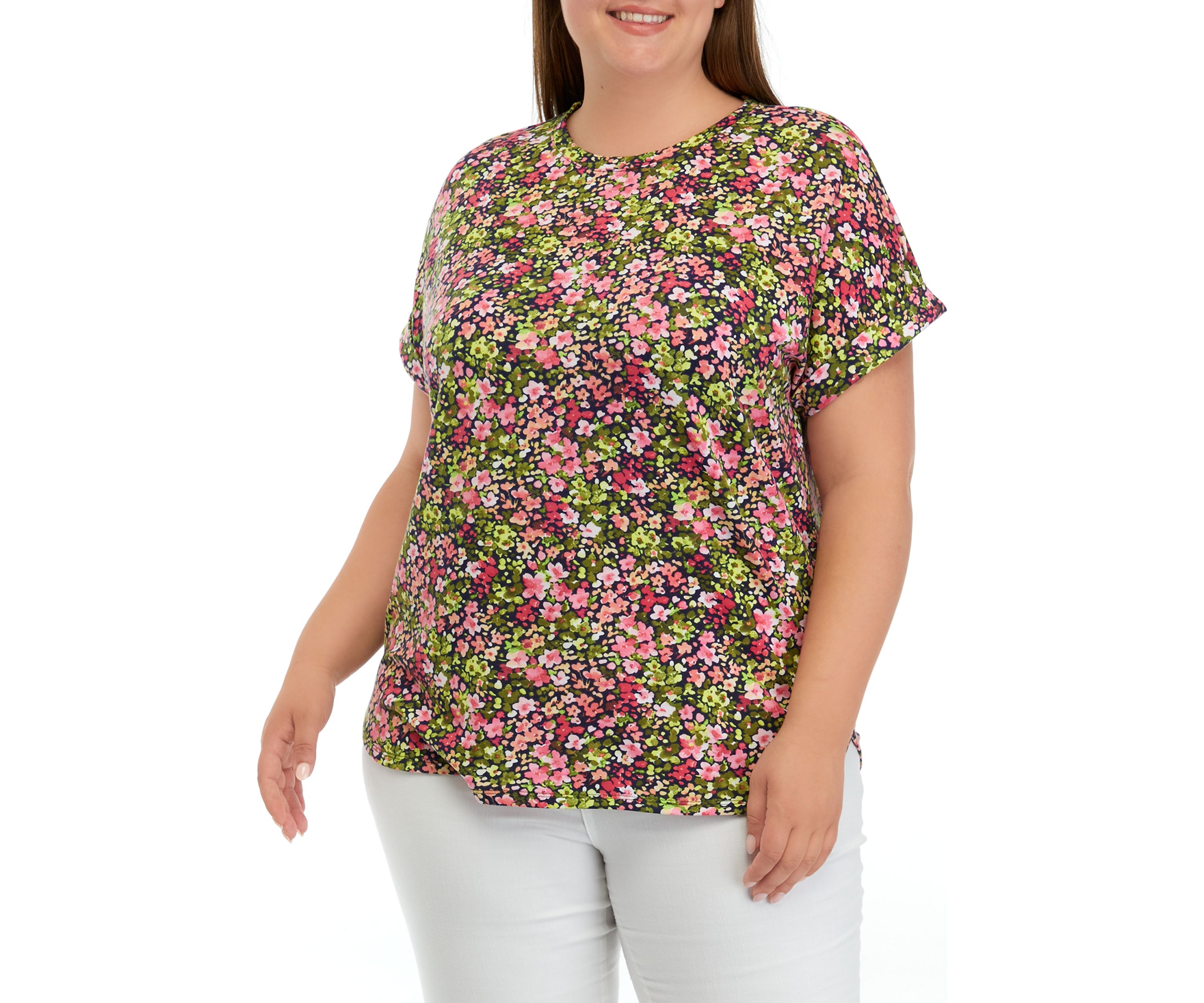 Plus Size Cuff Short Sleeve Smile Hem Shirt