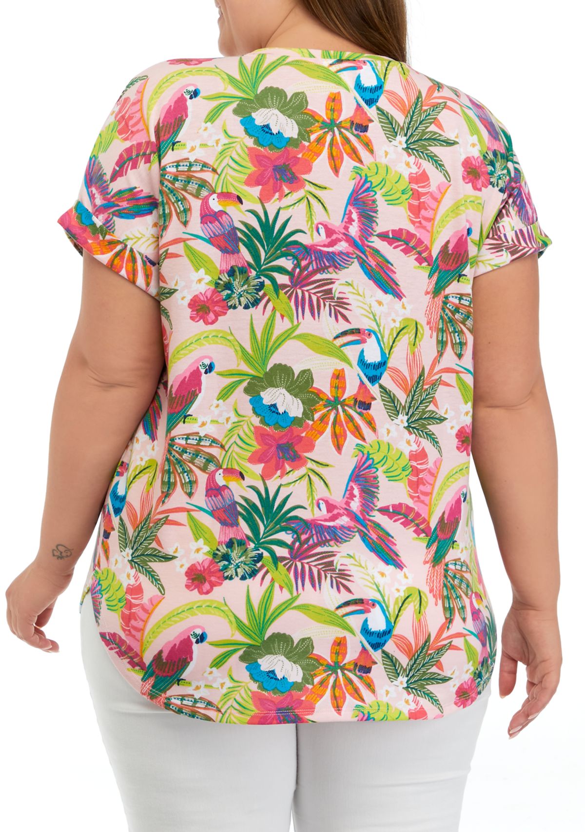 	  Plus Size Cuff Short Sleeve Smile Hem Shirt 