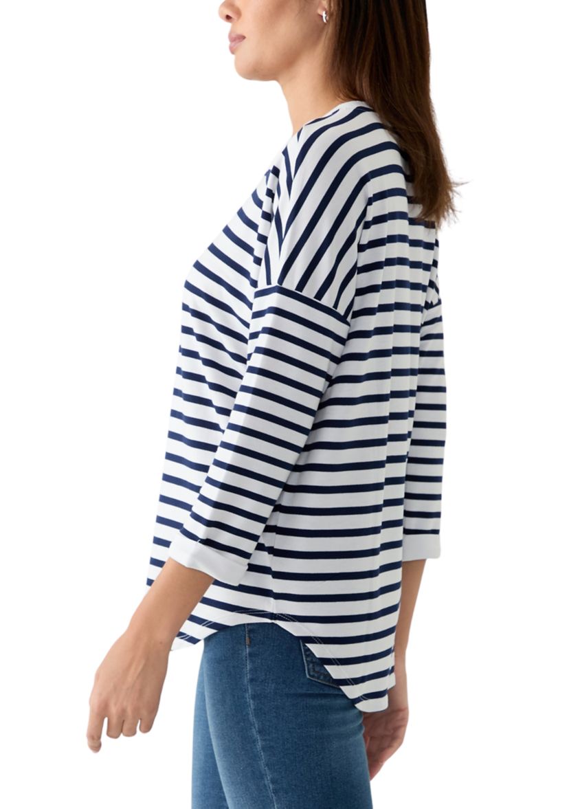 Womens 3/4 Sleeve Smile Hem Top