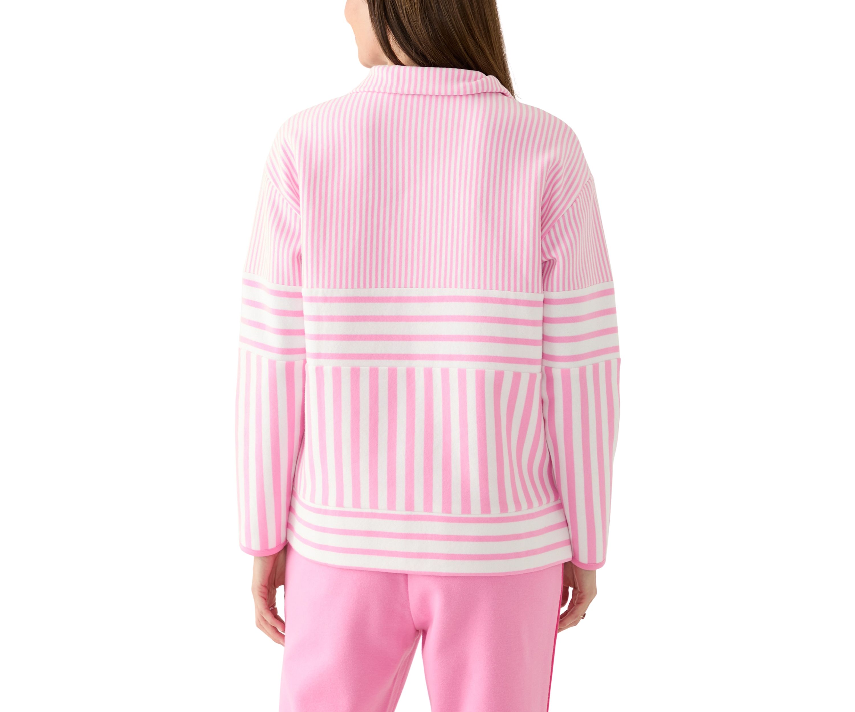 	  Womens Long Sleeve Half Zip Mock Neck Top with Contrast Trim 
