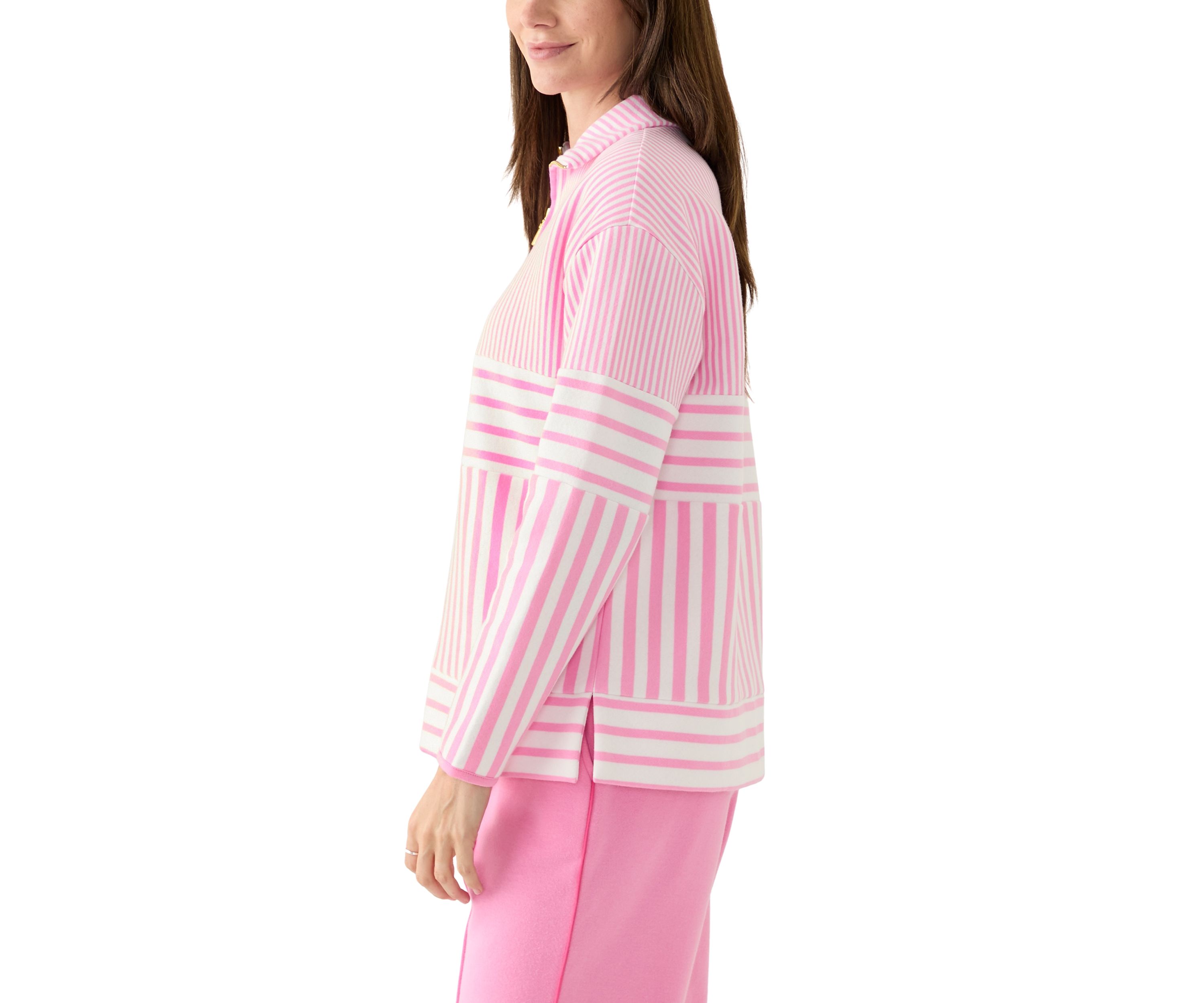 	  Womens Long Sleeve Half Zip Mock Neck Top with Contrast Trim 