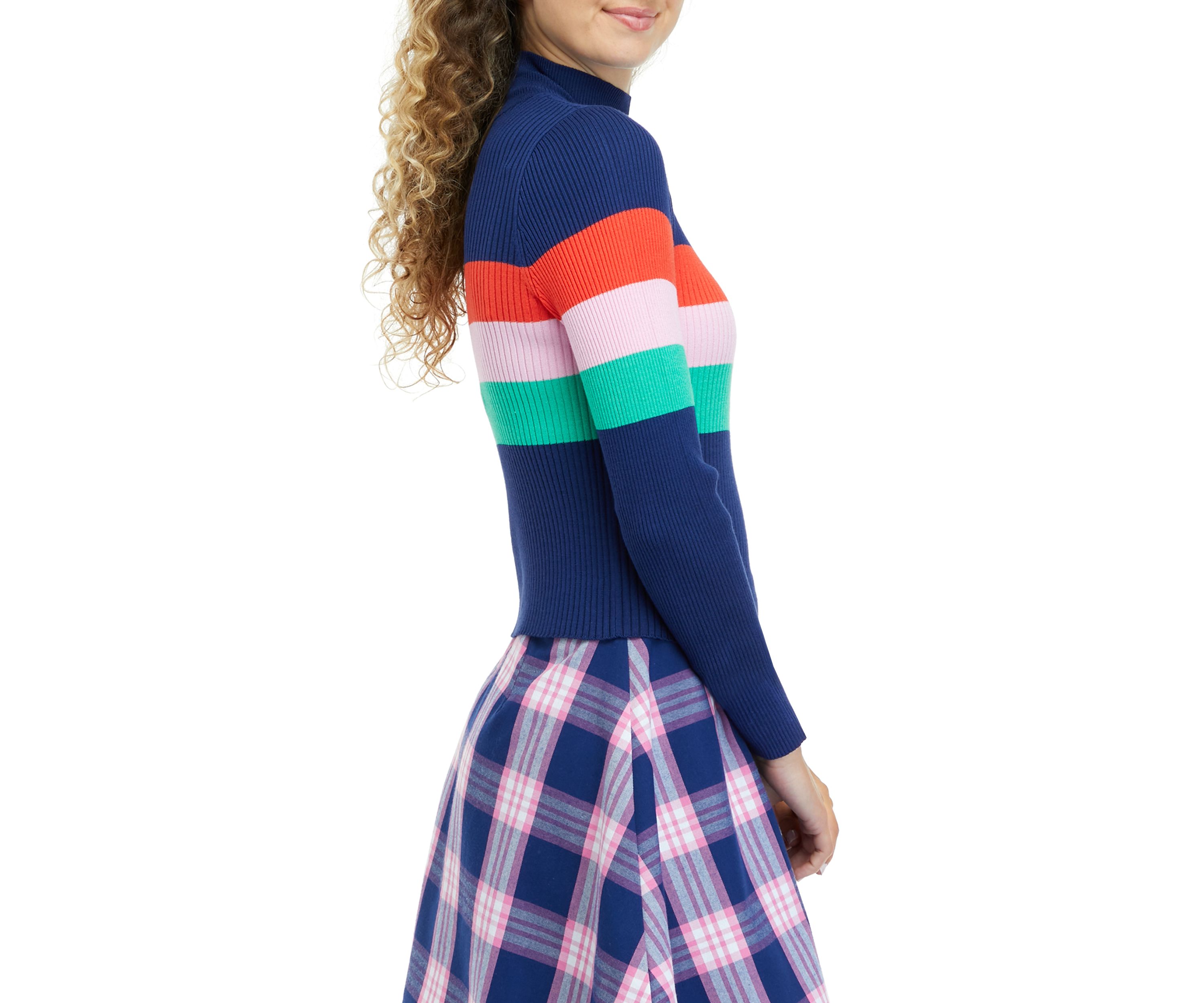 Juniors Long Sleeve Ribbed Turtleneck Sweater
