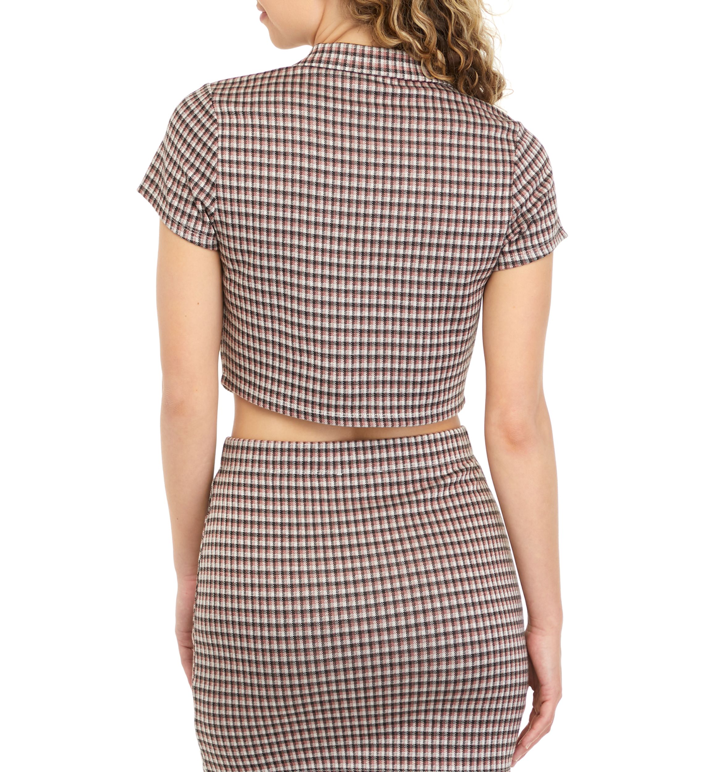 Juniors  Short Sleeve Plaid Collared Shirt 