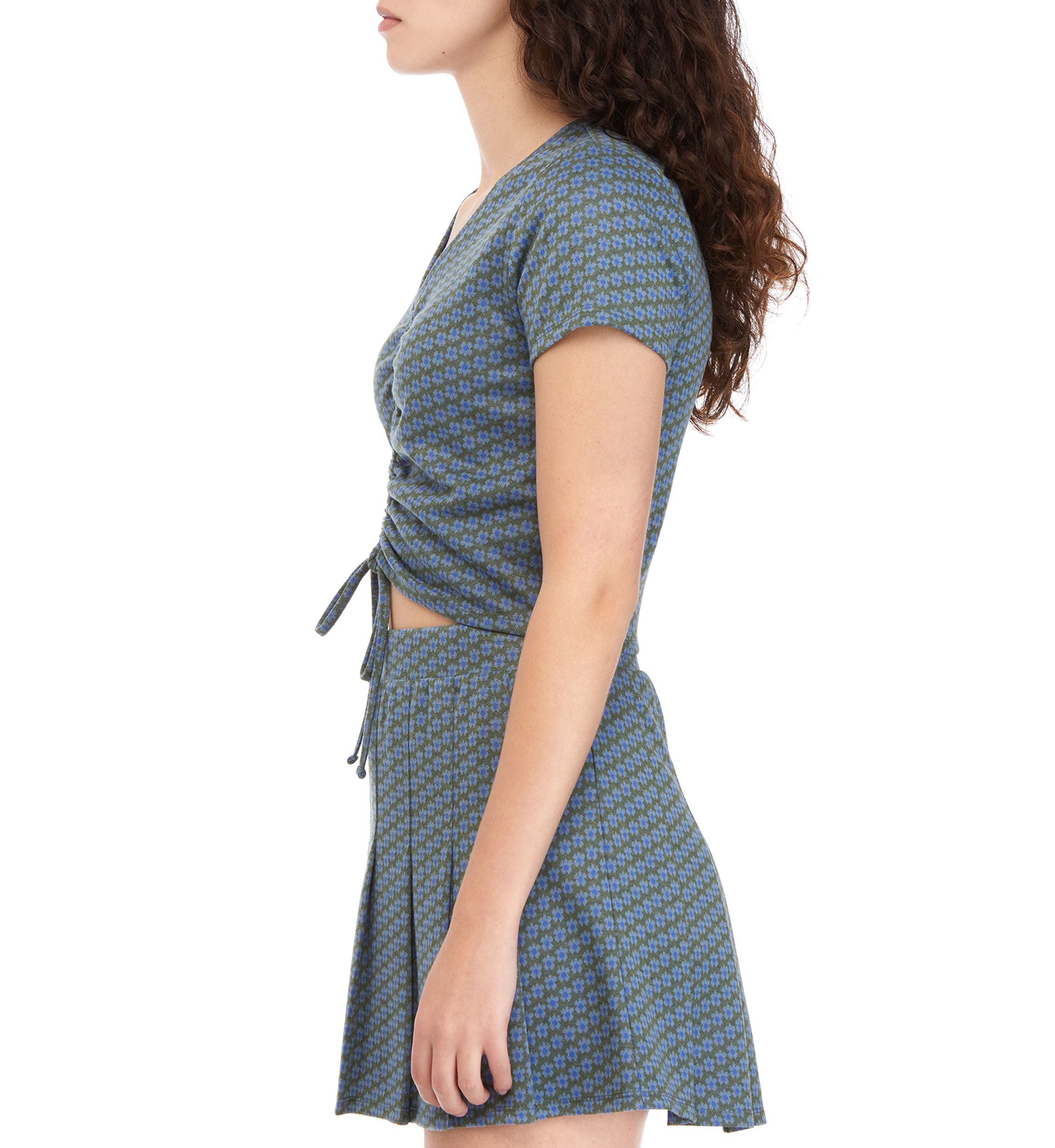 Juniors Floral Cinched Front Top