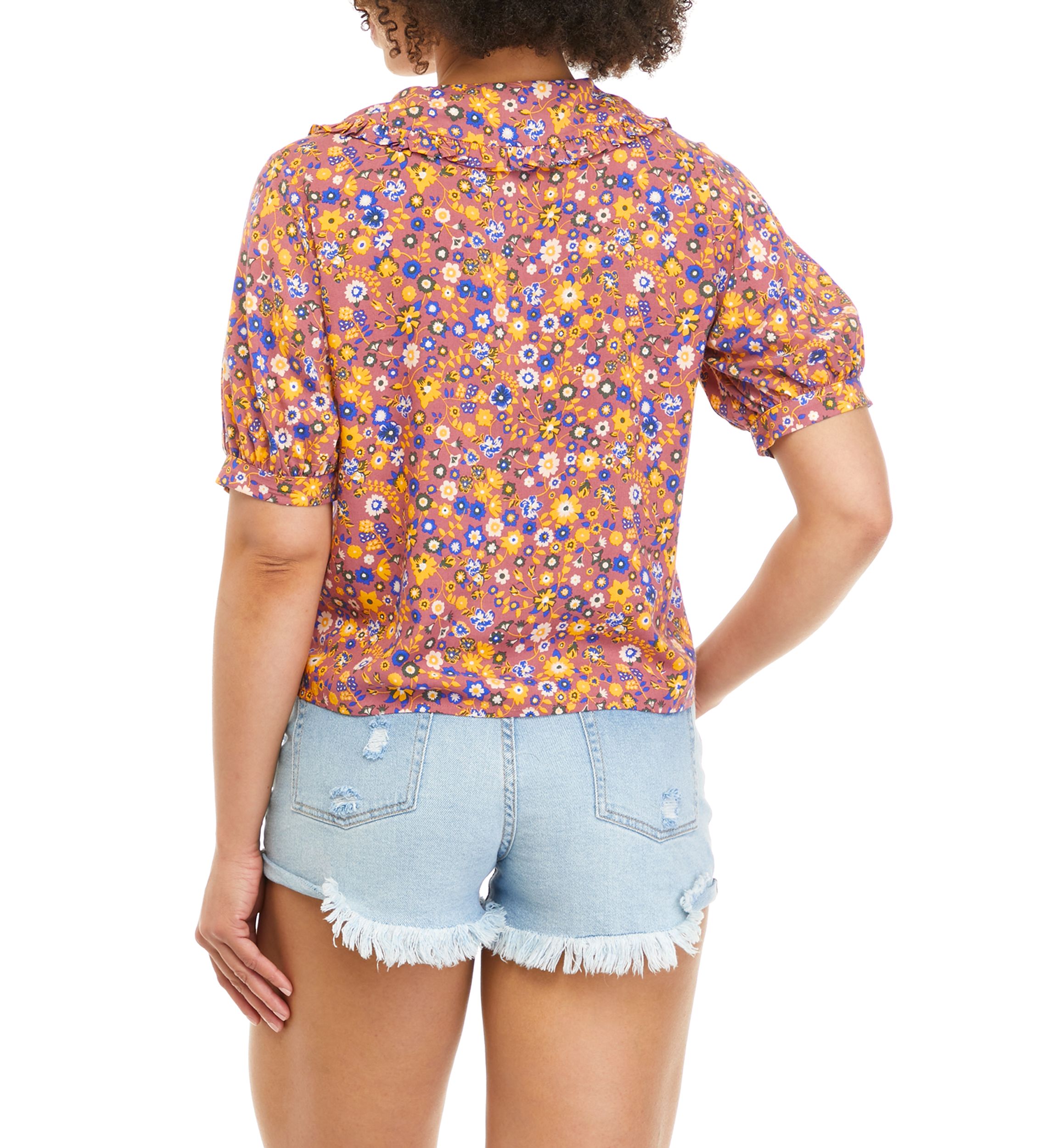 Juniors Short Sleeve Collared Floral Top