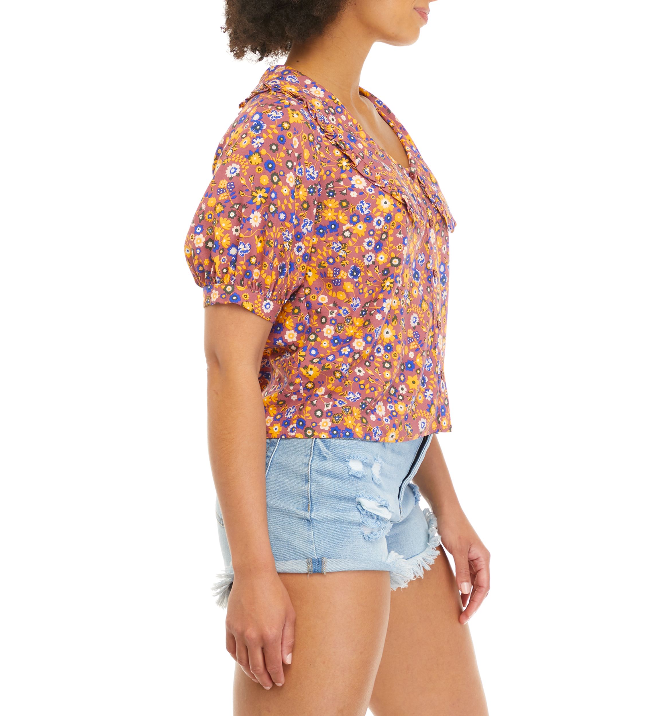 Juniors Short Sleeve Collared Floral Top