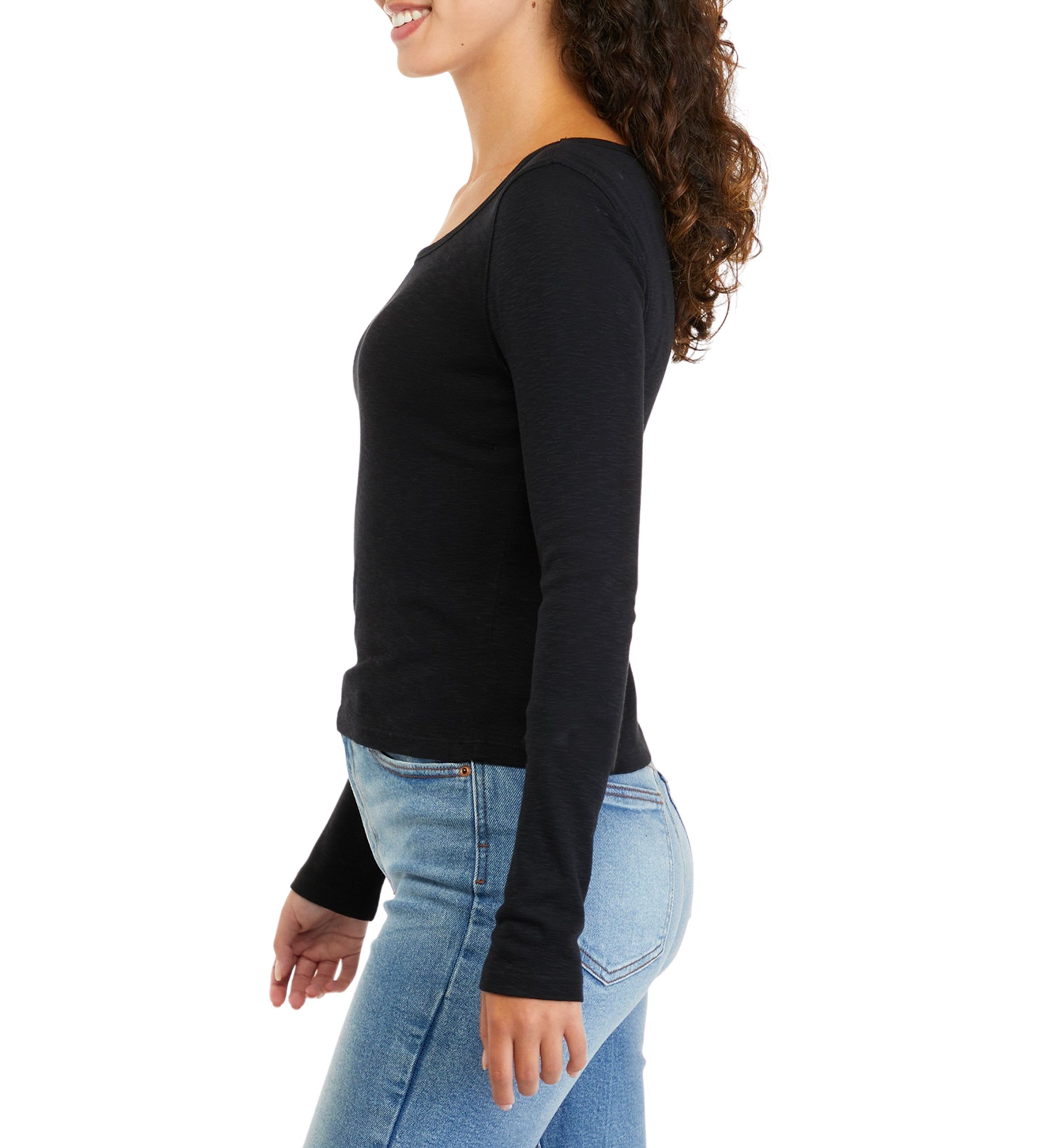 Juniors Long Sleeve Ribbed Scoop Neck T-Shirt