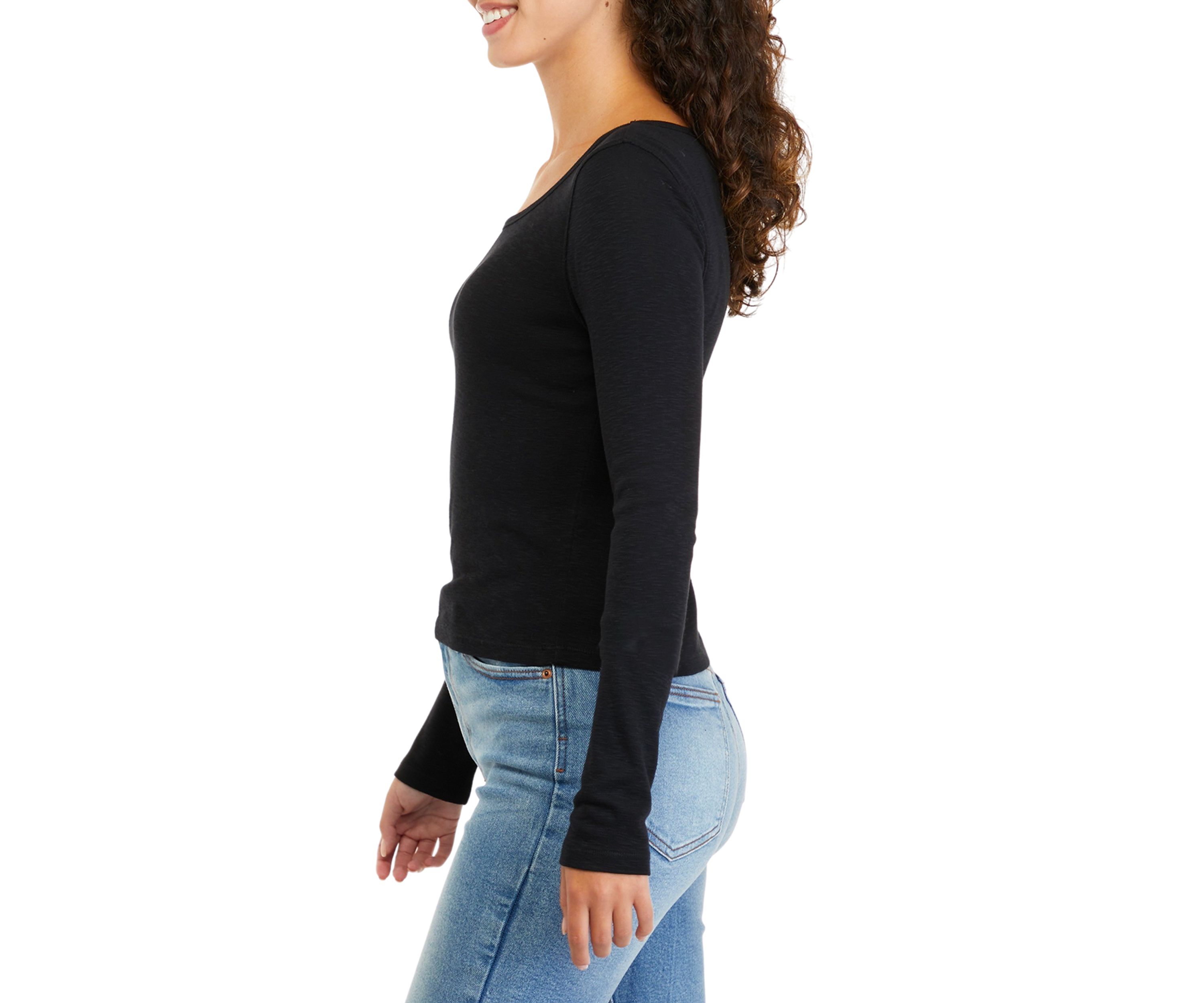 Juniors Long Sleeve Ribbed Scoop Neck T-Shirt